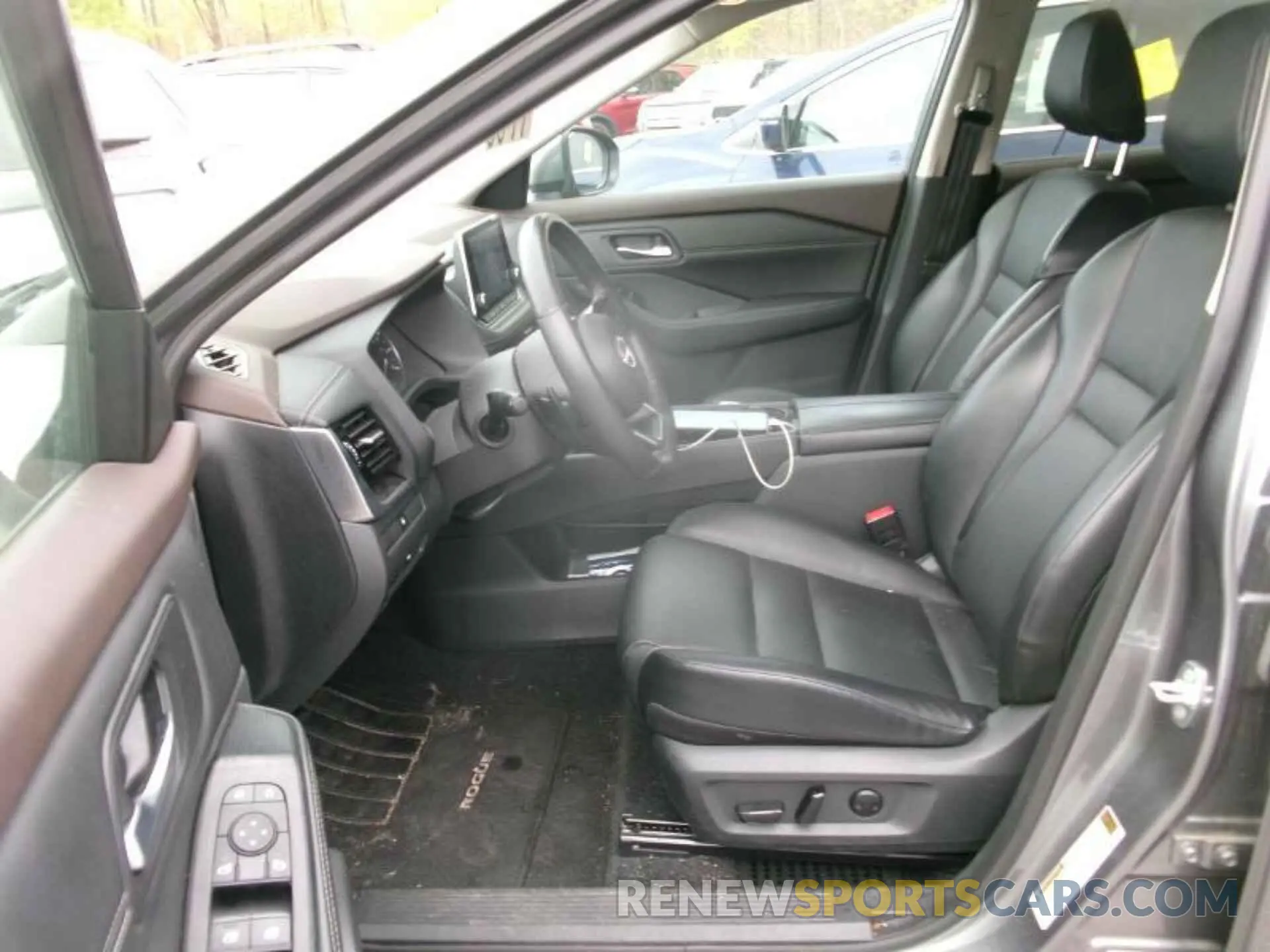 8 Photograph of a damaged car 5N1BT3BA7NC688118 NISSAN ROGUE 2022