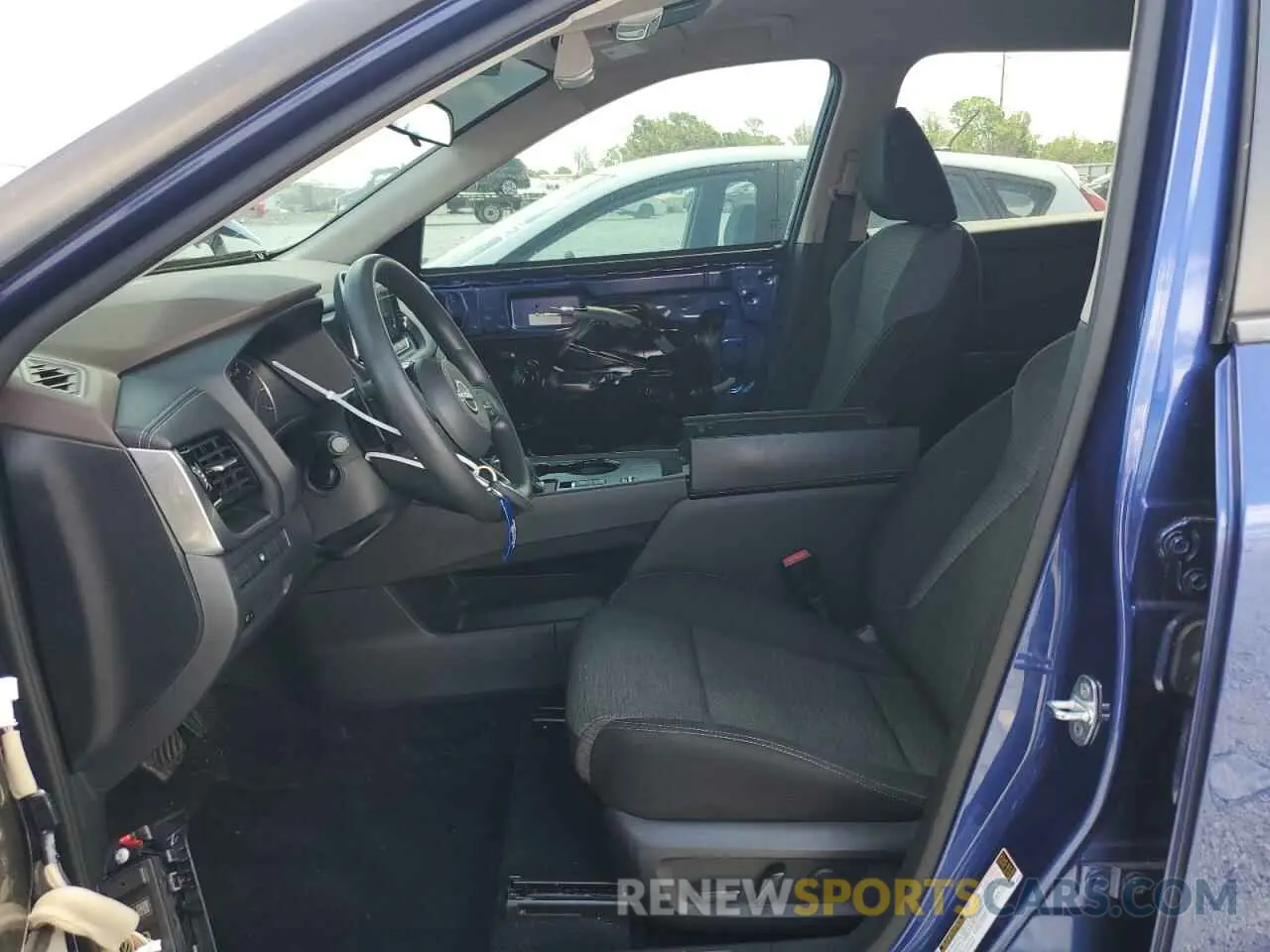 7 Photograph of a damaged car 5N1BT3BA7NC697966 NISSAN ROGUE 2022