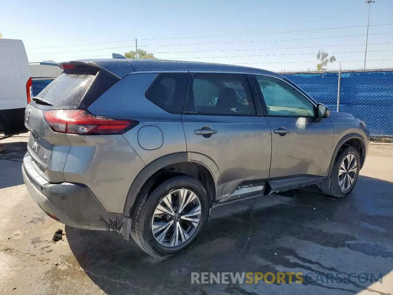 3 Photograph of a damaged car 5N1BT3BA8NC685762 NISSAN ROGUE 2022