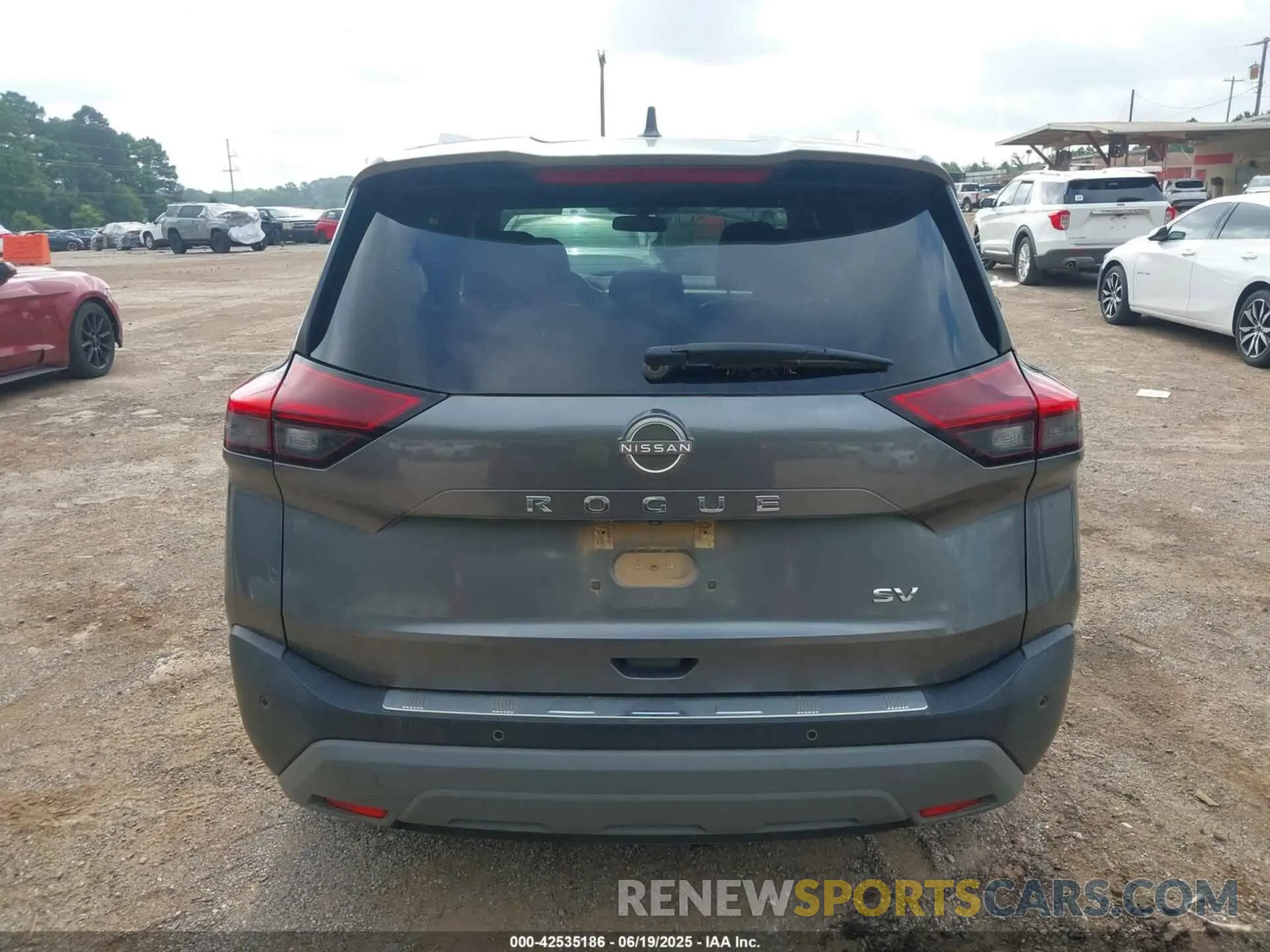16 Photograph of a damaged car 5N1BT3BA9NC677041 NISSAN ROGUE 2022