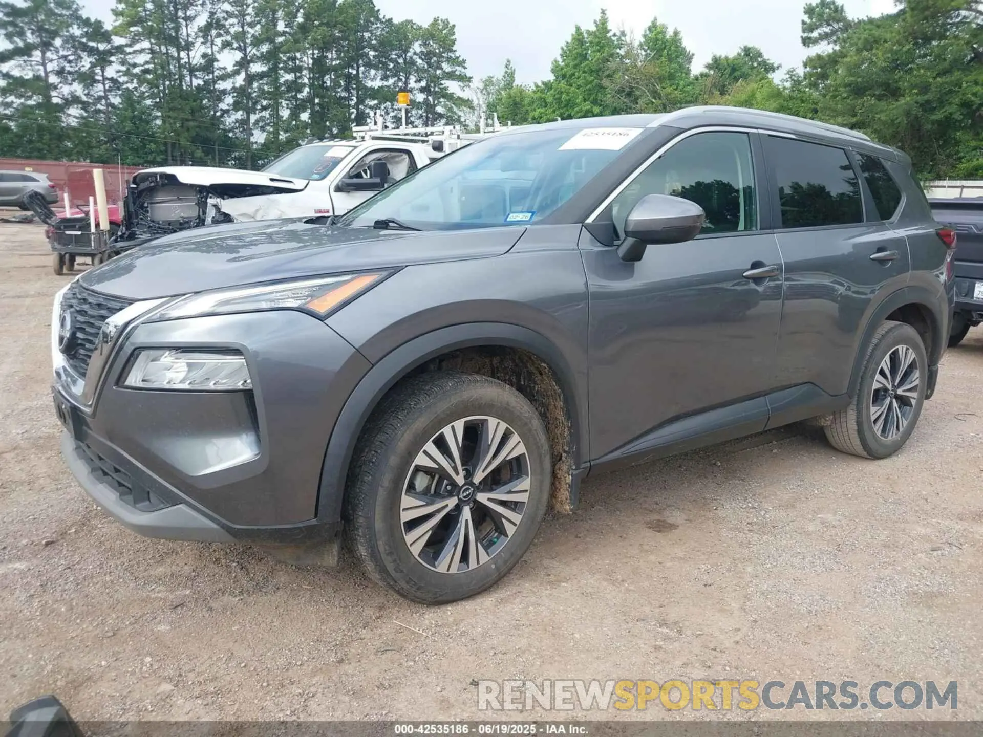 2 Photograph of a damaged car 5N1BT3BA9NC677041 NISSAN ROGUE 2022