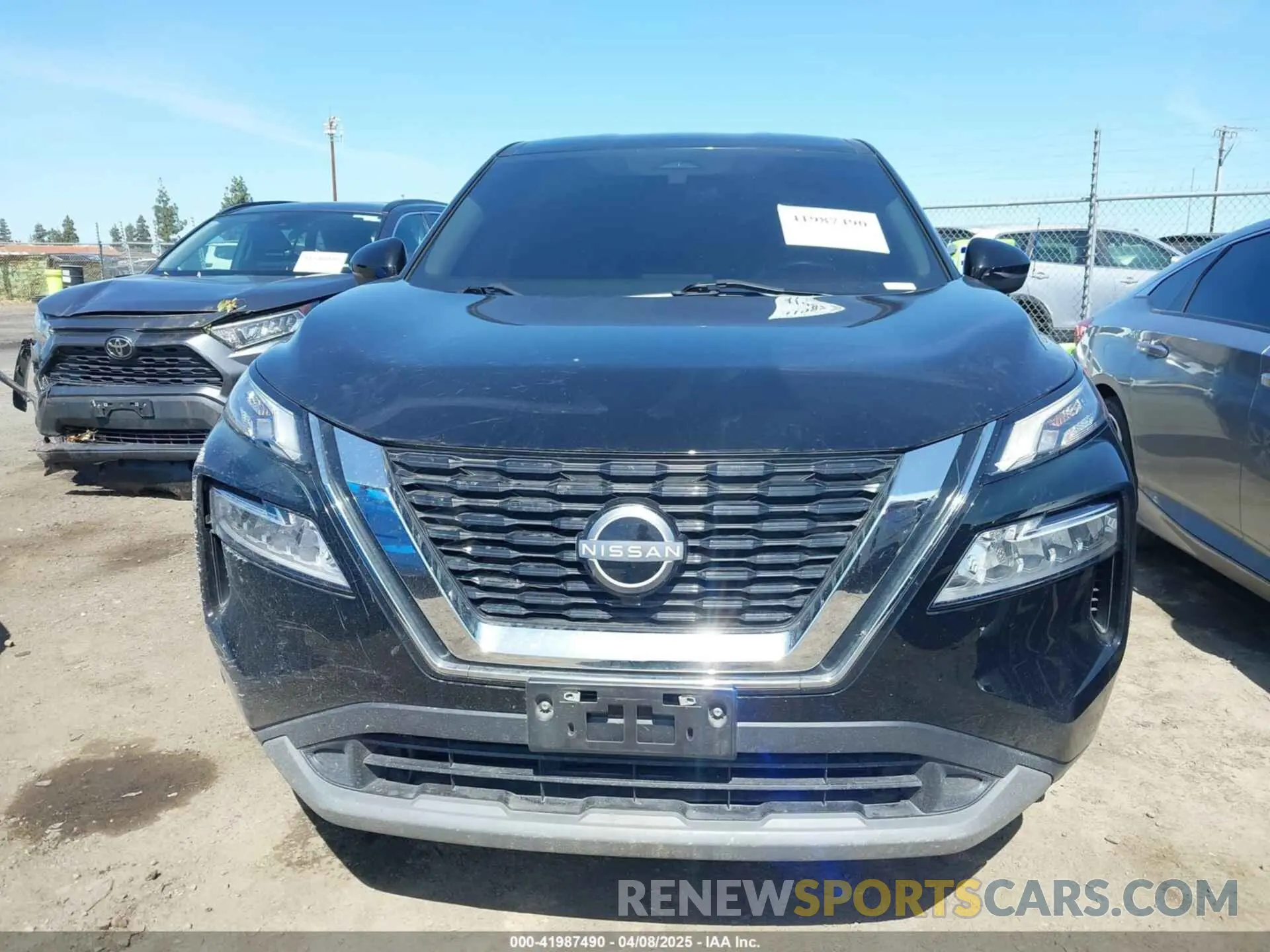 12 Photograph of a damaged car 5N1BT3BA9NC688461 NISSAN ROGUE 2022