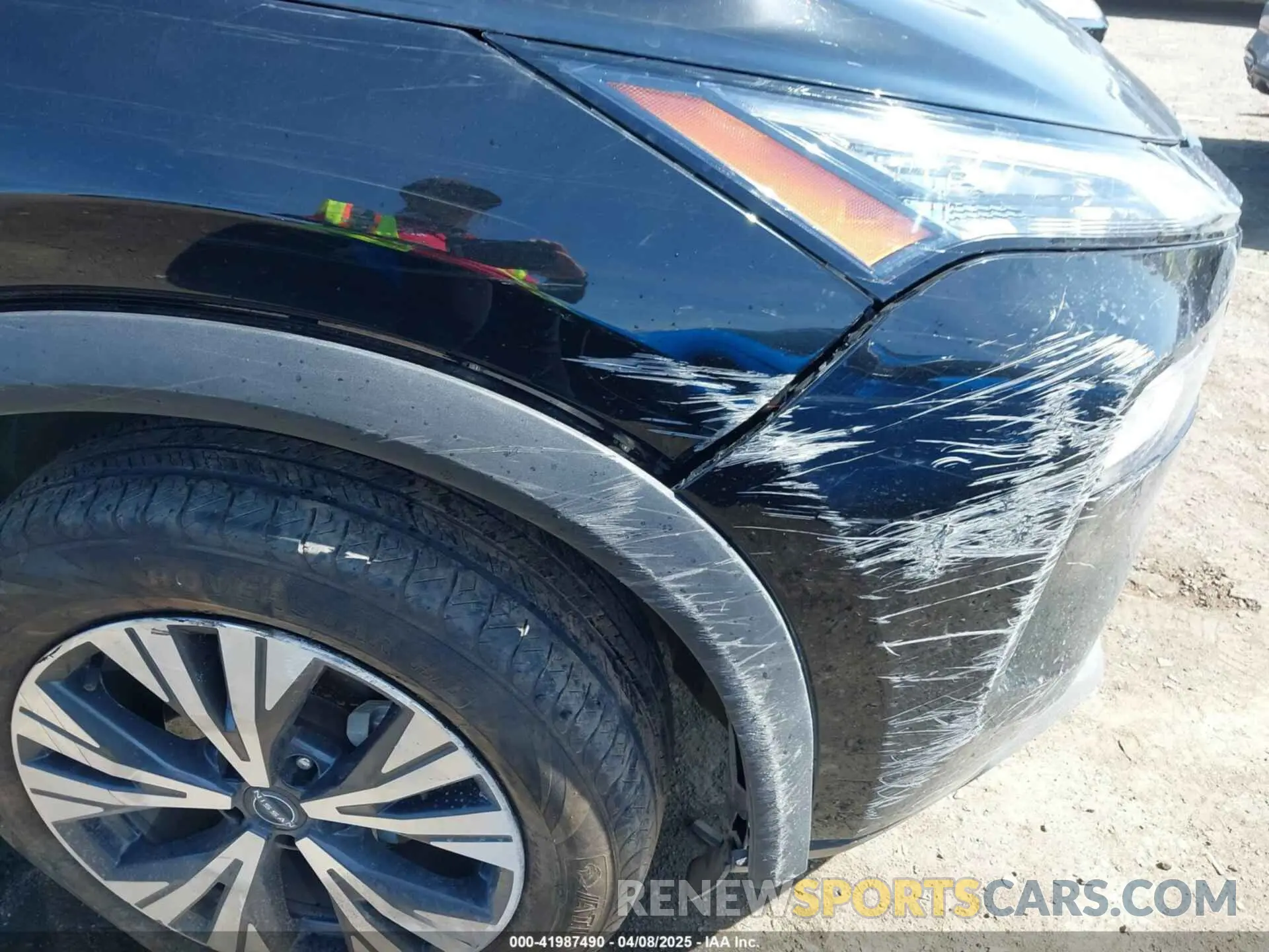 21 Photograph of a damaged car 5N1BT3BA9NC688461 NISSAN ROGUE 2022