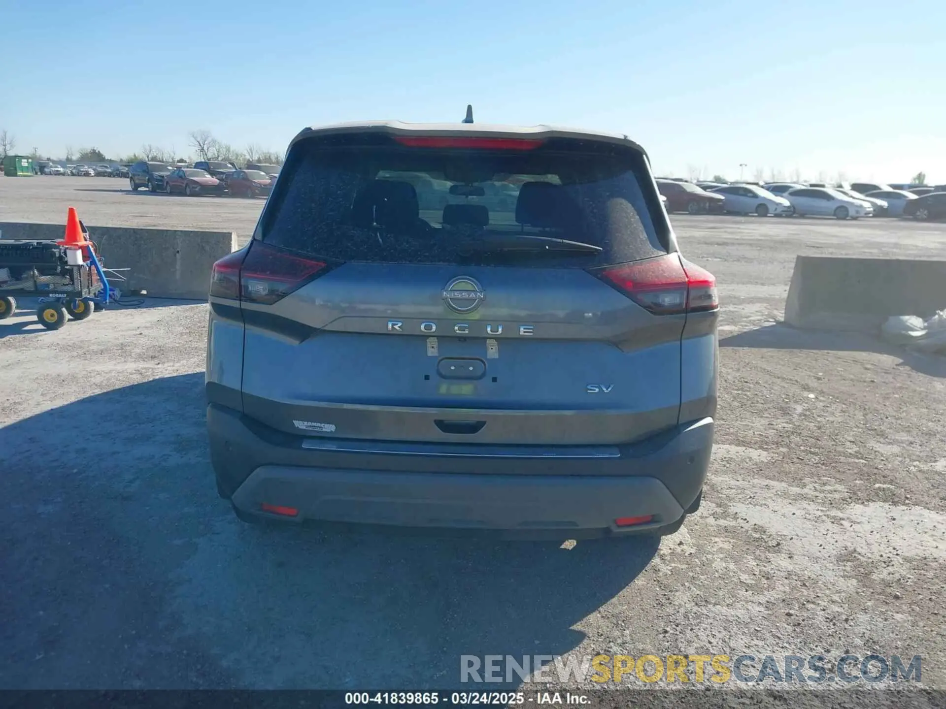 16 Photograph of a damaged car 5N1BT3BA9NC715254 NISSAN ROGUE 2022