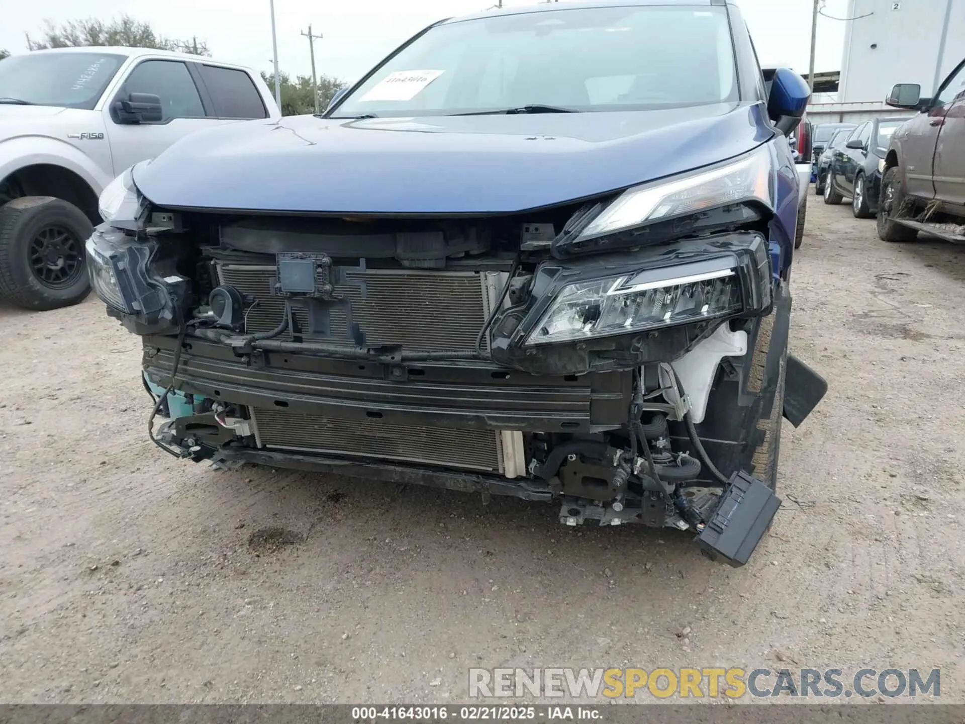 6 Photograph of a damaged car 5N1BT3BAXNC678134 NISSAN ROGUE 2022