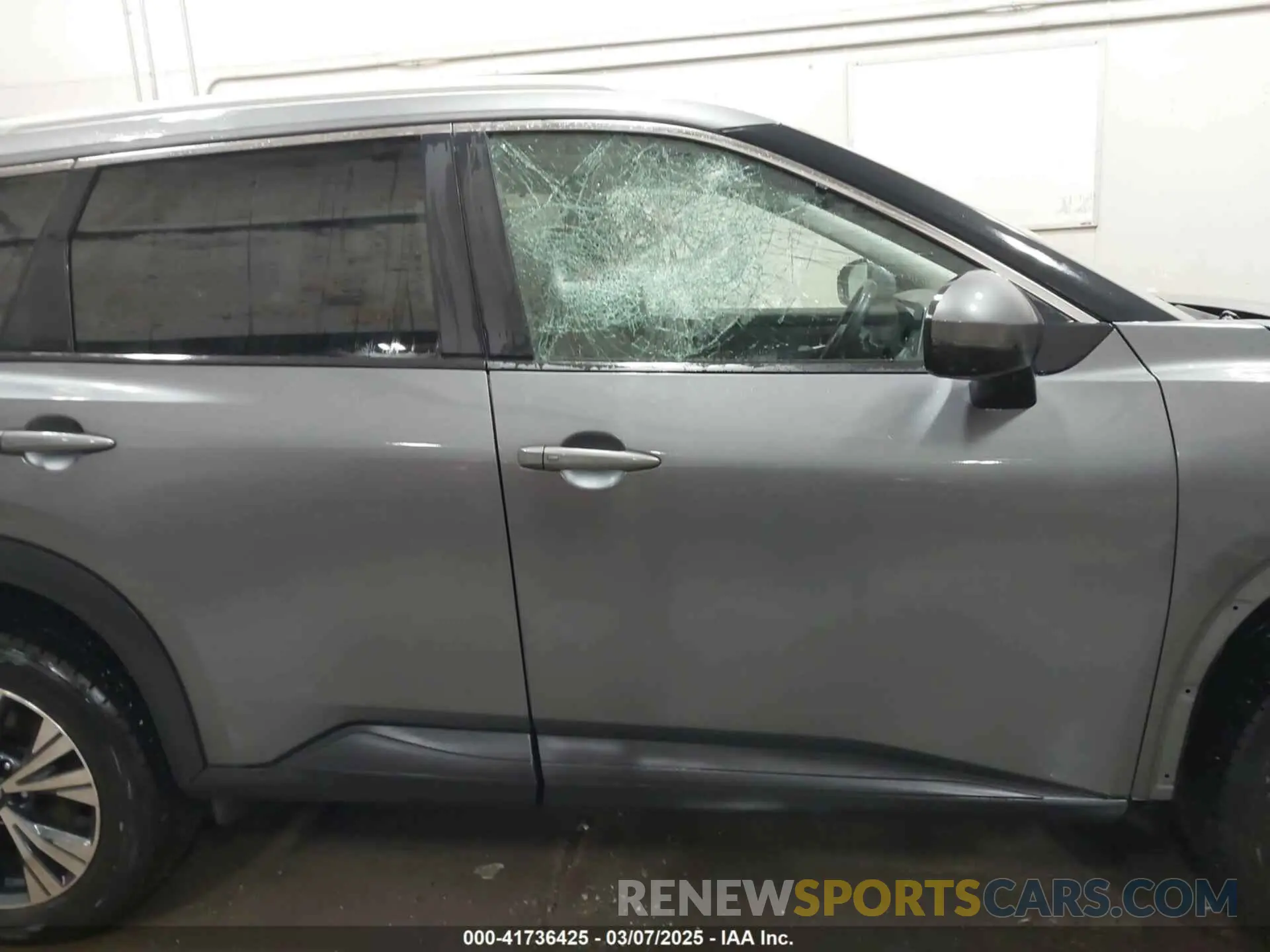 14 Photograph of a damaged car 5N1BT3BB0NC671170 NISSAN ROGUE 2022
