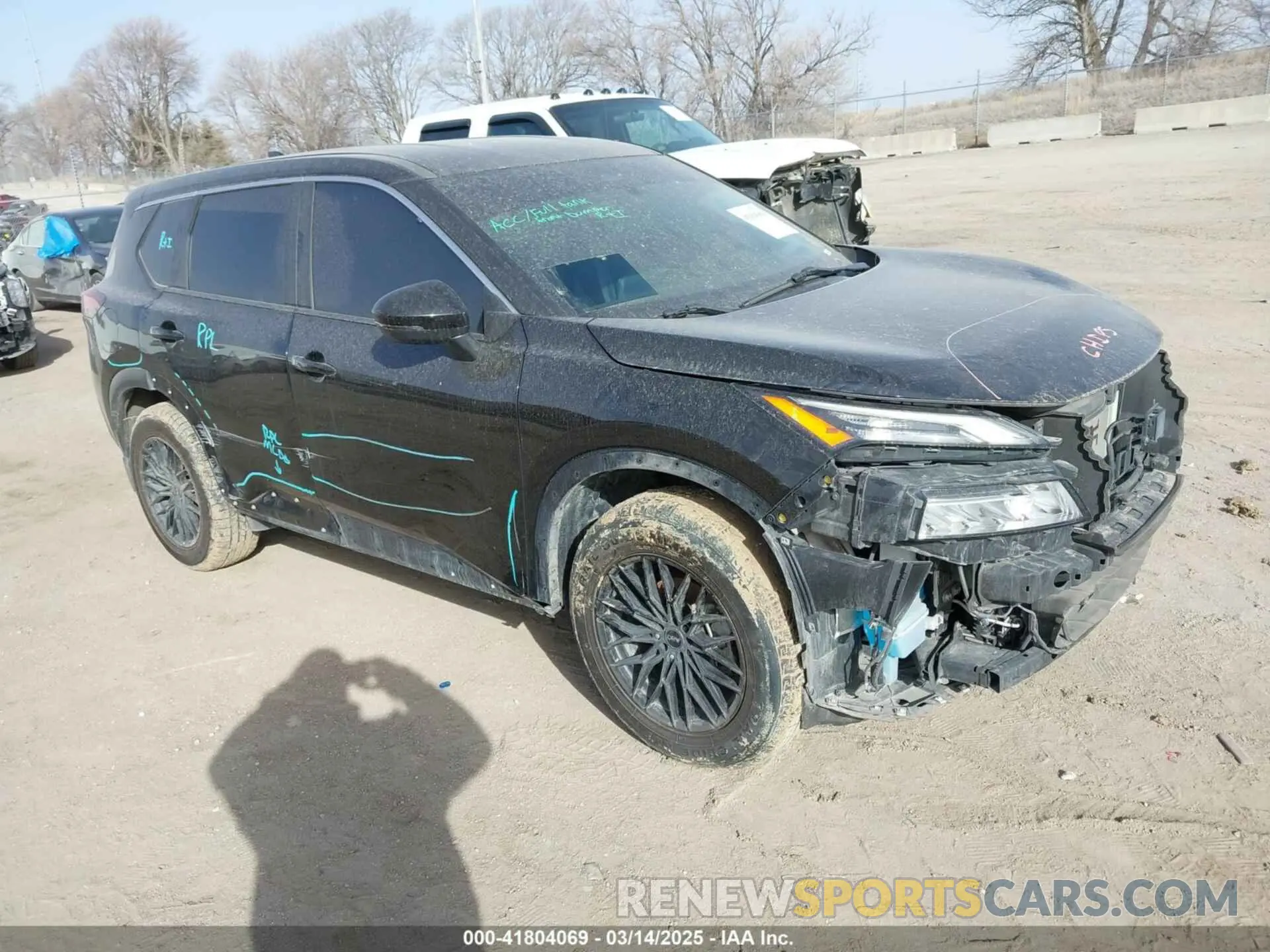 1 Photograph of a damaged car 5N1BT3BB1NC688706 NISSAN ROGUE 2022
