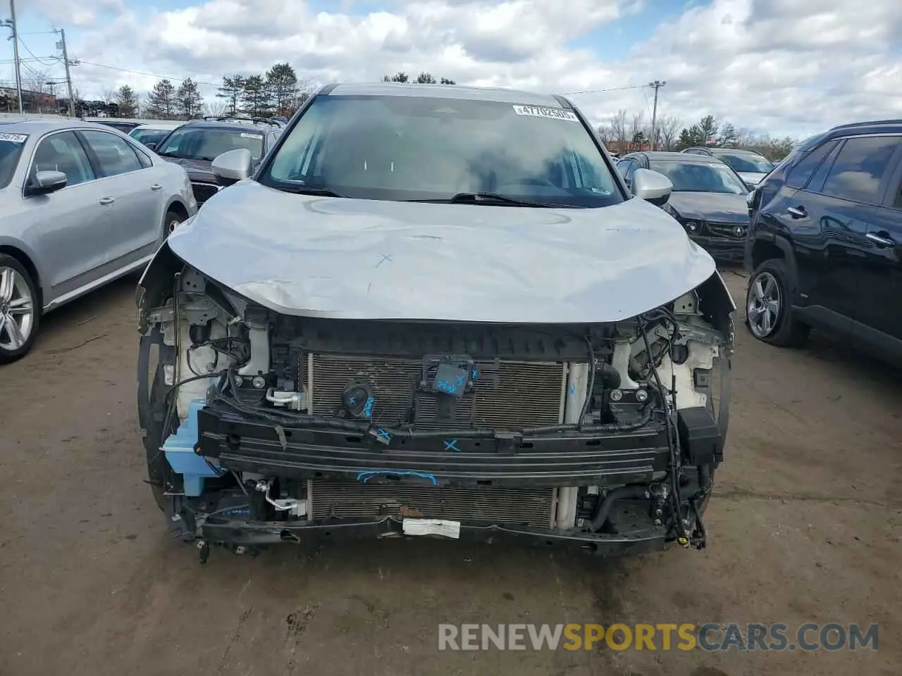 5 Photograph of a damaged car 5N1BT3BB1NC690875 NISSAN ROGUE 2022