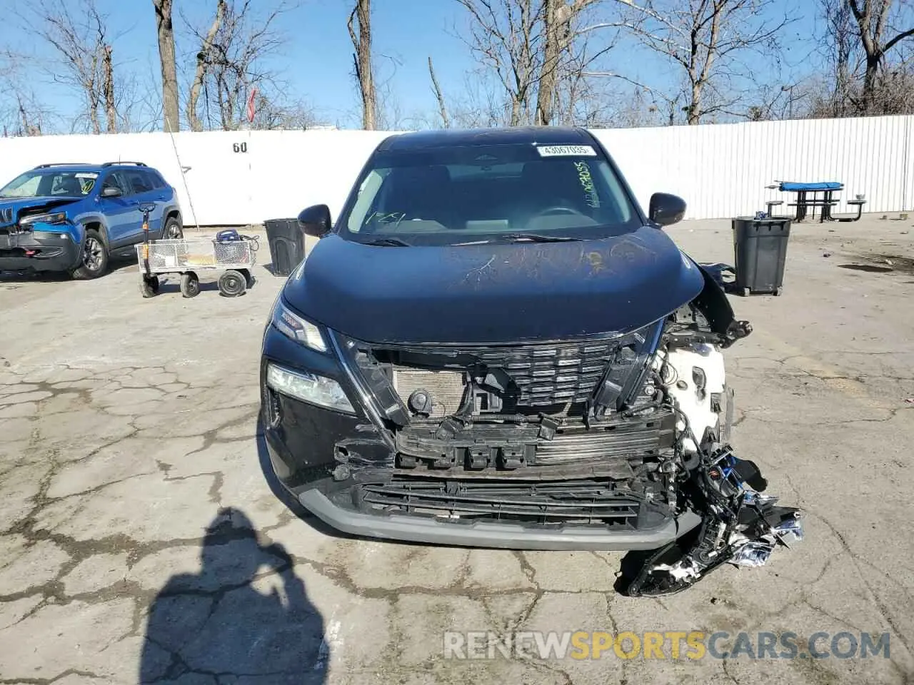 5 Photograph of a damaged car 5N1BT3BB1NC691797 NISSAN ROGUE 2022