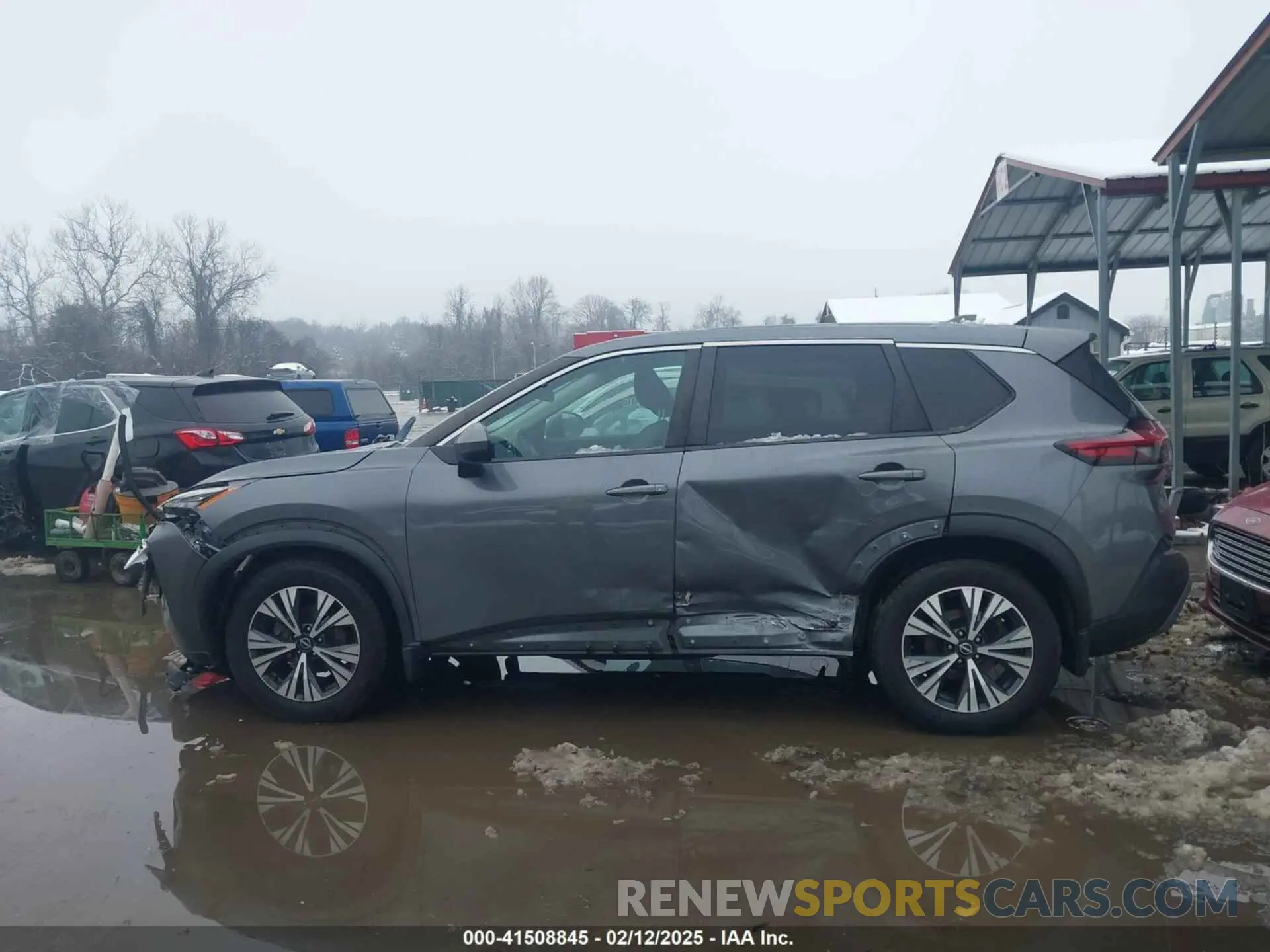 14 Photograph of a damaged car 5N1BT3BB2NC683367 NISSAN ROGUE 2022