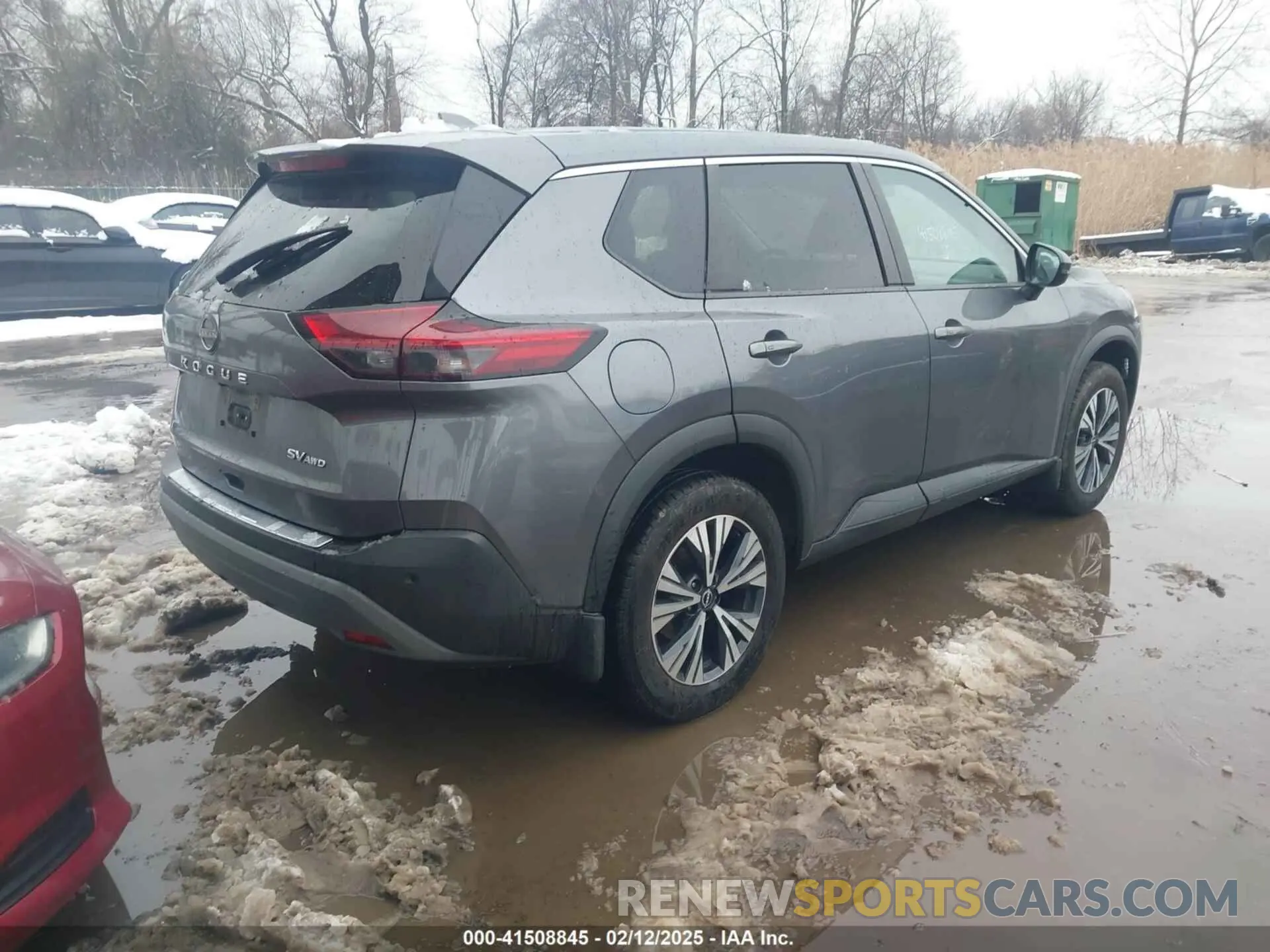 4 Photograph of a damaged car 5N1BT3BB2NC683367 NISSAN ROGUE 2022