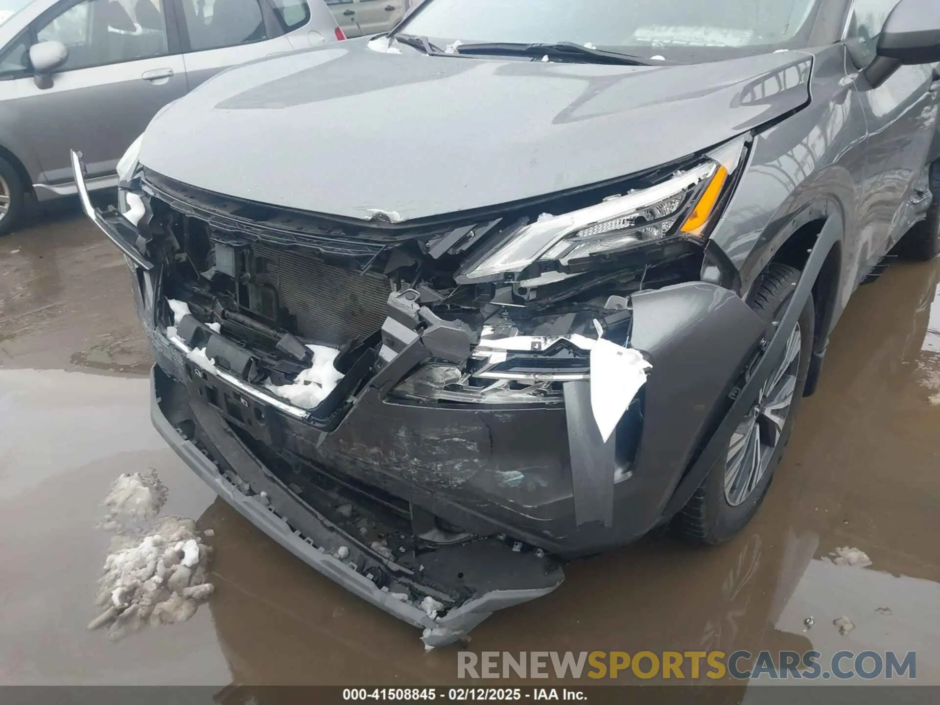 6 Photograph of a damaged car 5N1BT3BB2NC683367 NISSAN ROGUE 2022