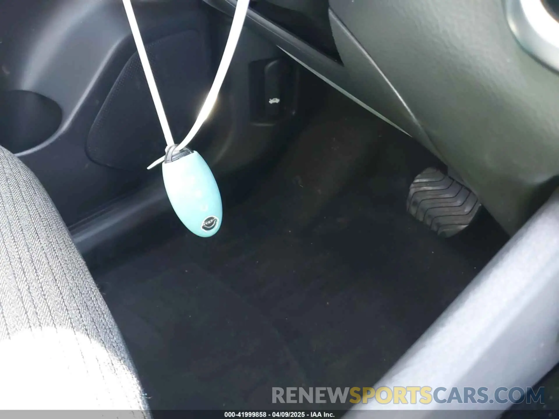 11 Photograph of a damaged car 5N1BT3BB2NC691761 NISSAN ROGUE 2022