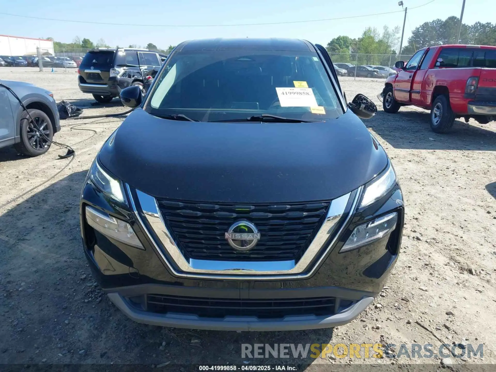 13 Photograph of a damaged car 5N1BT3BB2NC691761 NISSAN ROGUE 2022