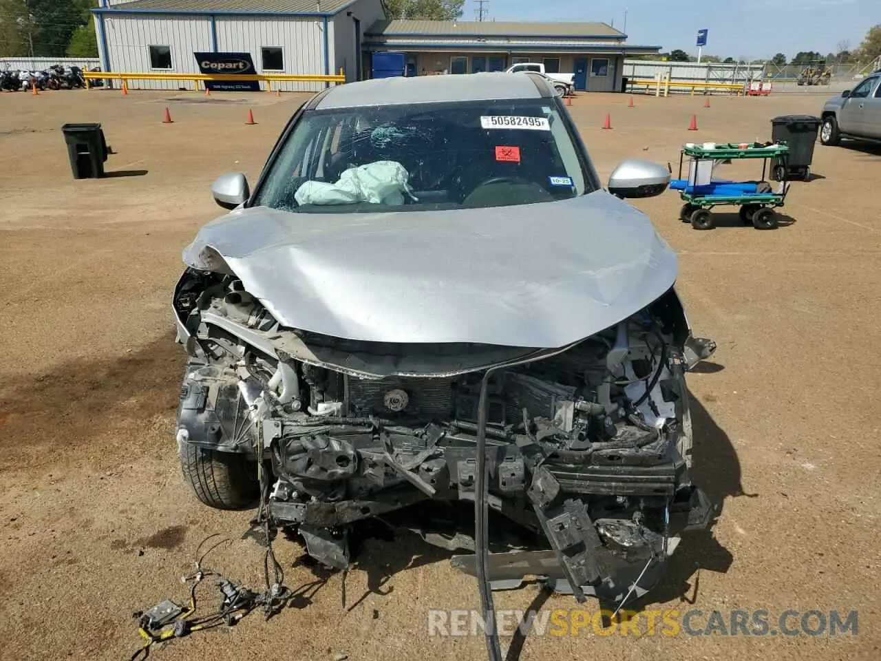5 Photograph of a damaged car 5N1BT3BB3NC692479 NISSAN ROGUE 2022