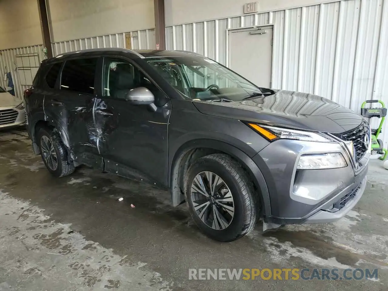 4 Photograph of a damaged car 5N1BT3BB3NC718627 NISSAN ROGUE 2022