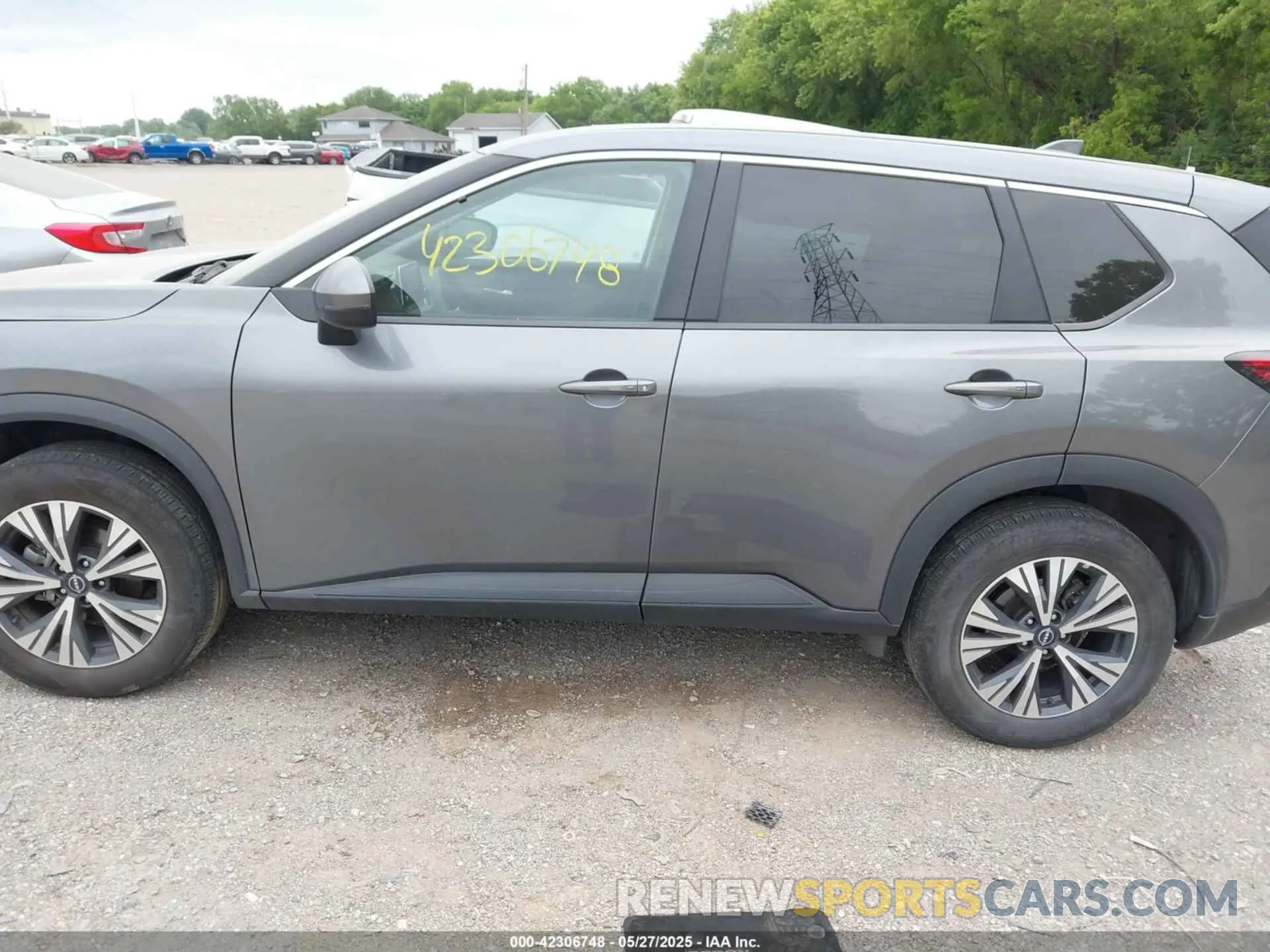 14 Photograph of a damaged car 5N1BT3BB6NC698308 NISSAN ROGUE 2022
