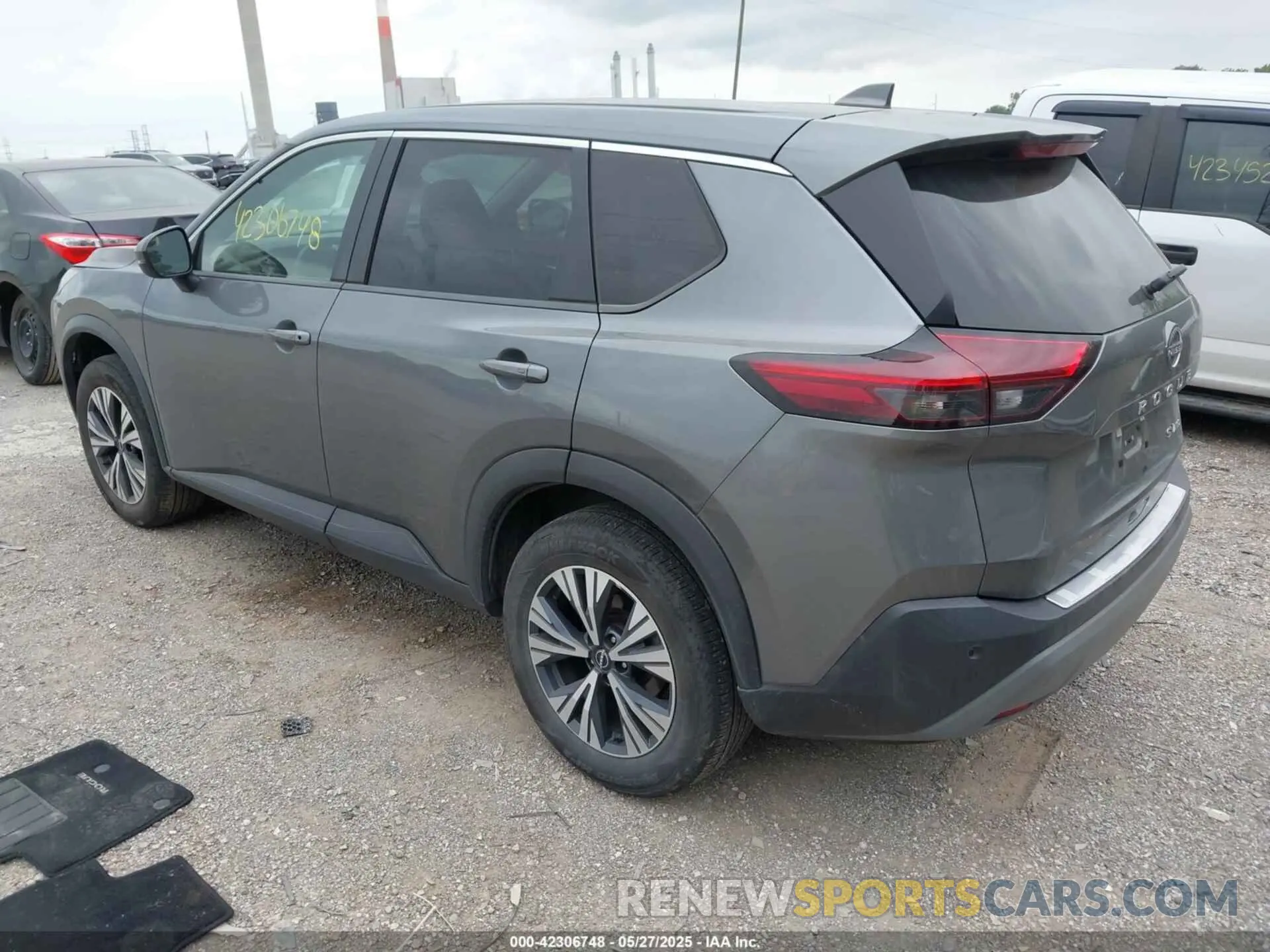 3 Photograph of a damaged car 5N1BT3BB6NC698308 NISSAN ROGUE 2022