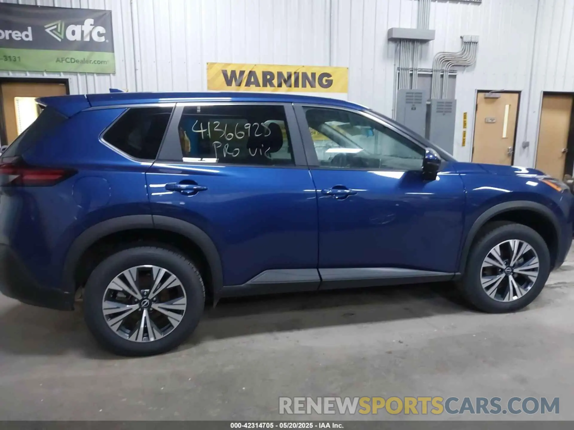 13 Photograph of a damaged car 5N1BT3BB6NC701725 NISSAN ROGUE 2022
