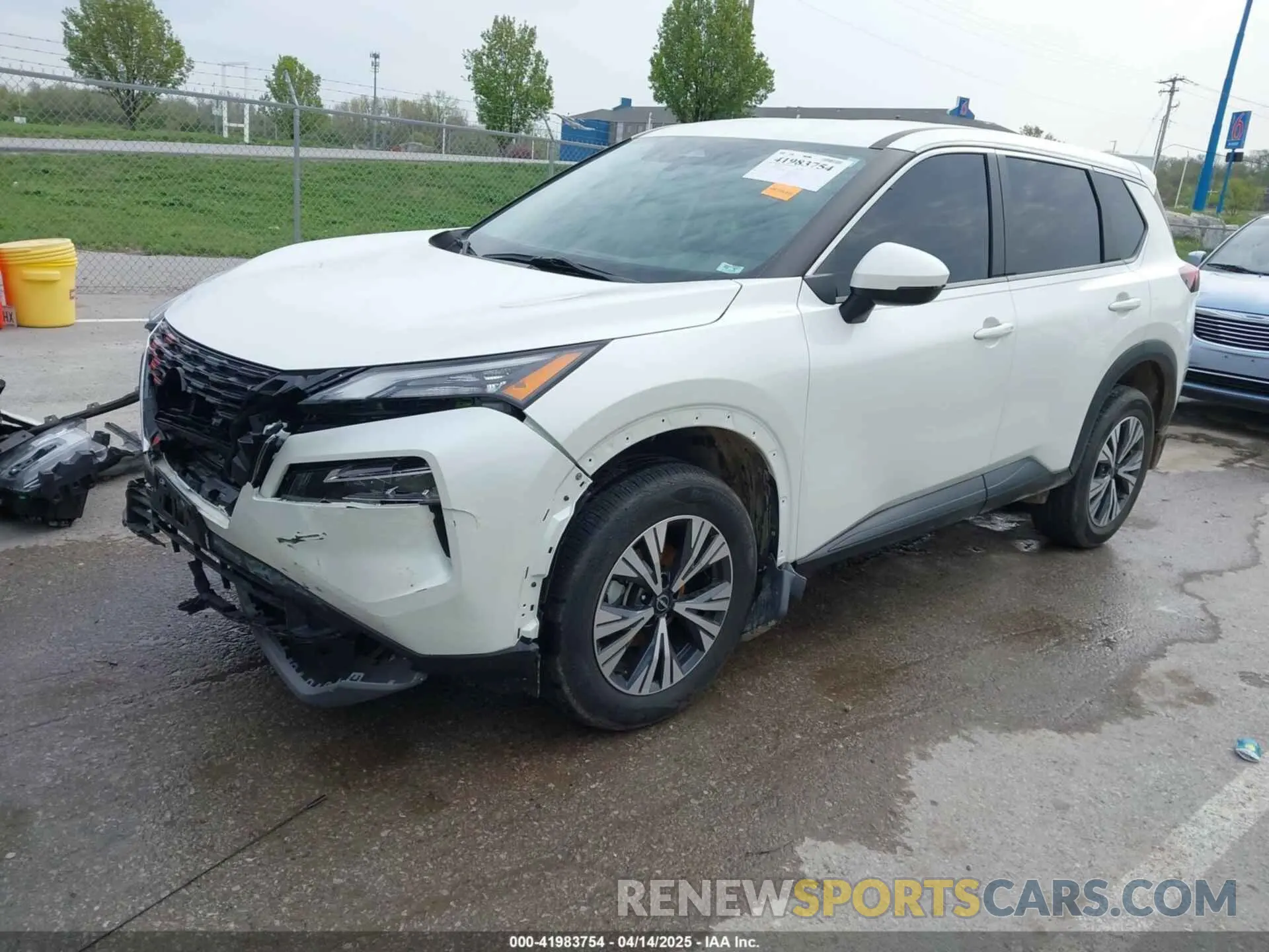 2 Photograph of a damaged car 5N1BT3BB6NC727886 NISSAN ROGUE 2022