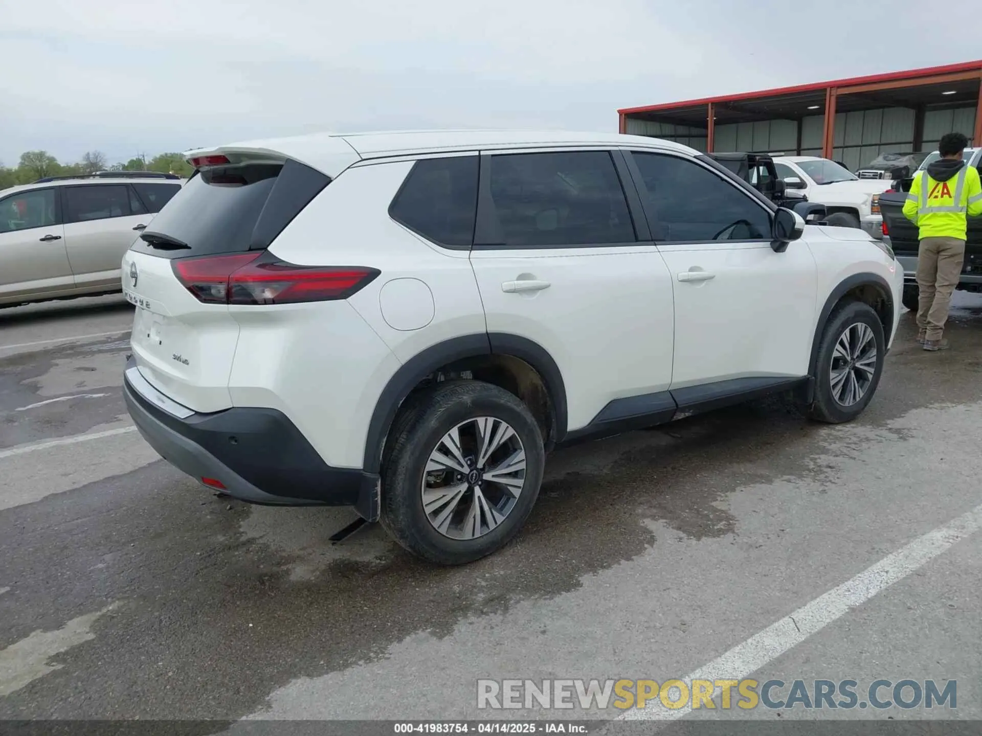 4 Photograph of a damaged car 5N1BT3BB6NC727886 NISSAN ROGUE 2022