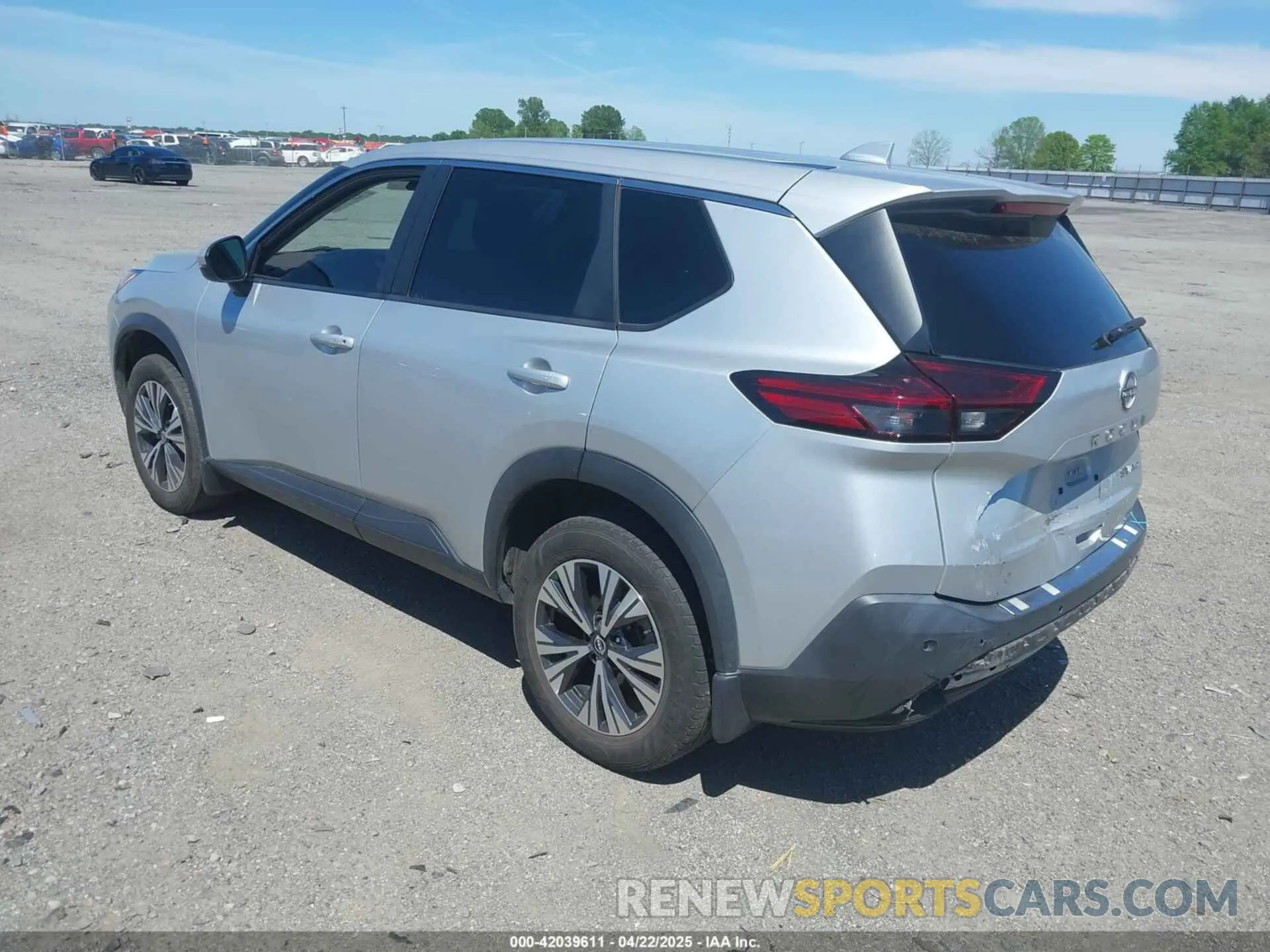3 Photograph of a damaged car 5N1BT3BB8NC674415 NISSAN ROGUE 2022