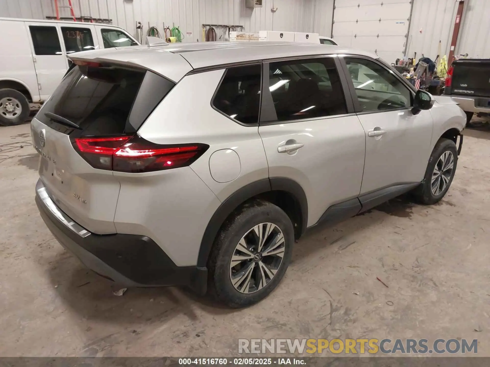 4 Photograph of a damaged car 5N1BT3BB8NC696544 NISSAN ROGUE 2022