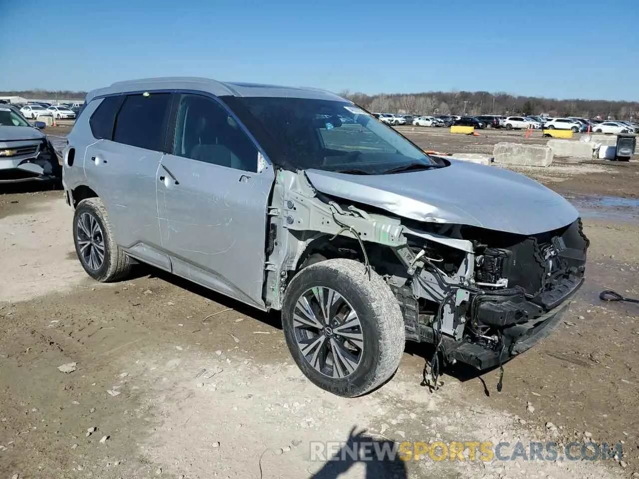 4 Photograph of a damaged car 5N1BT3BB8NC706070 NISSAN ROGUE 2022