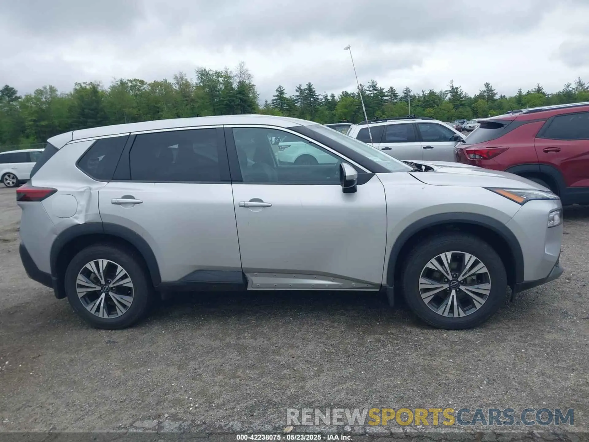 13 Photograph of a damaged car 5N1BT3BB8NC714959 NISSAN ROGUE 2022