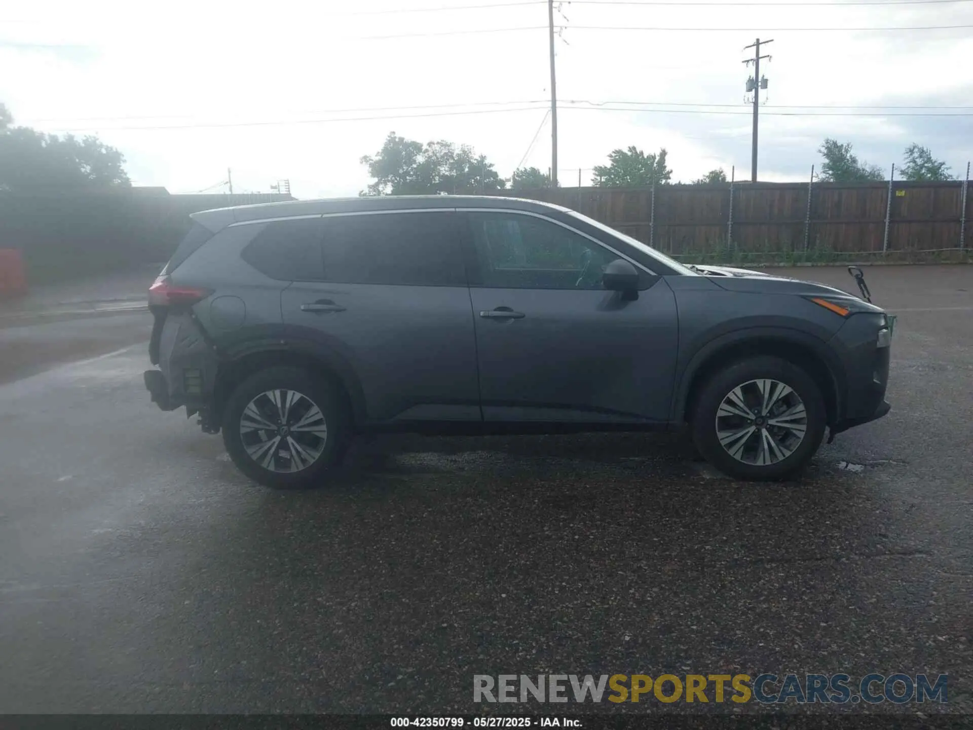 13 Photograph of a damaged car 5N1BT3BB9NC671121 NISSAN ROGUE 2022