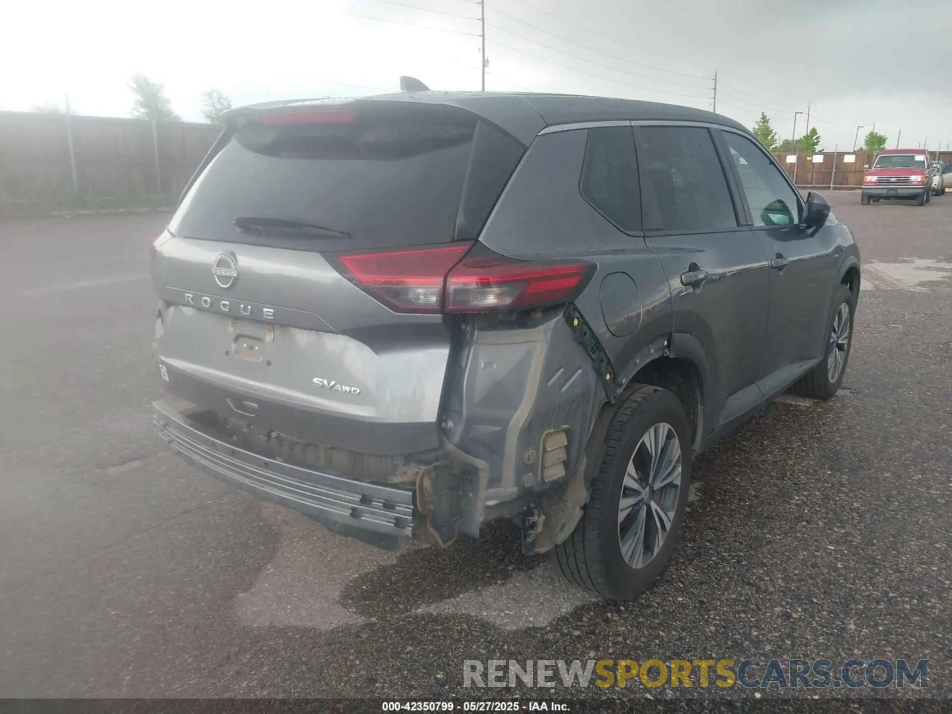 4 Photograph of a damaged car 5N1BT3BB9NC671121 NISSAN ROGUE 2022