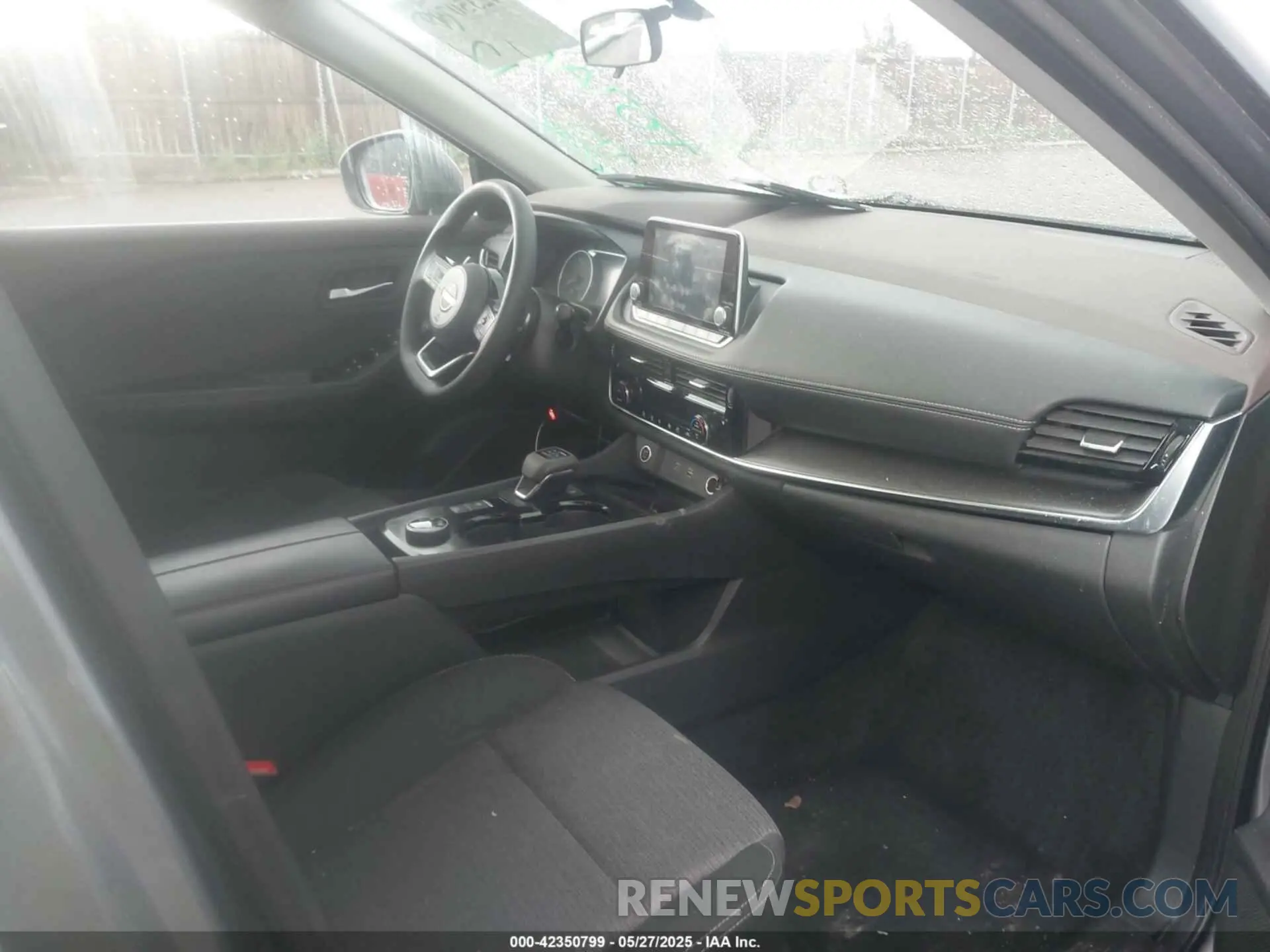 5 Photograph of a damaged car 5N1BT3BB9NC671121 NISSAN ROGUE 2022