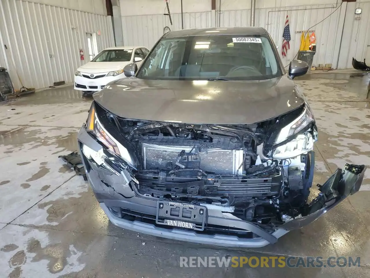5 Photograph of a damaged car 5N1BT3BB9NC681552 NISSAN ROGUE 2022