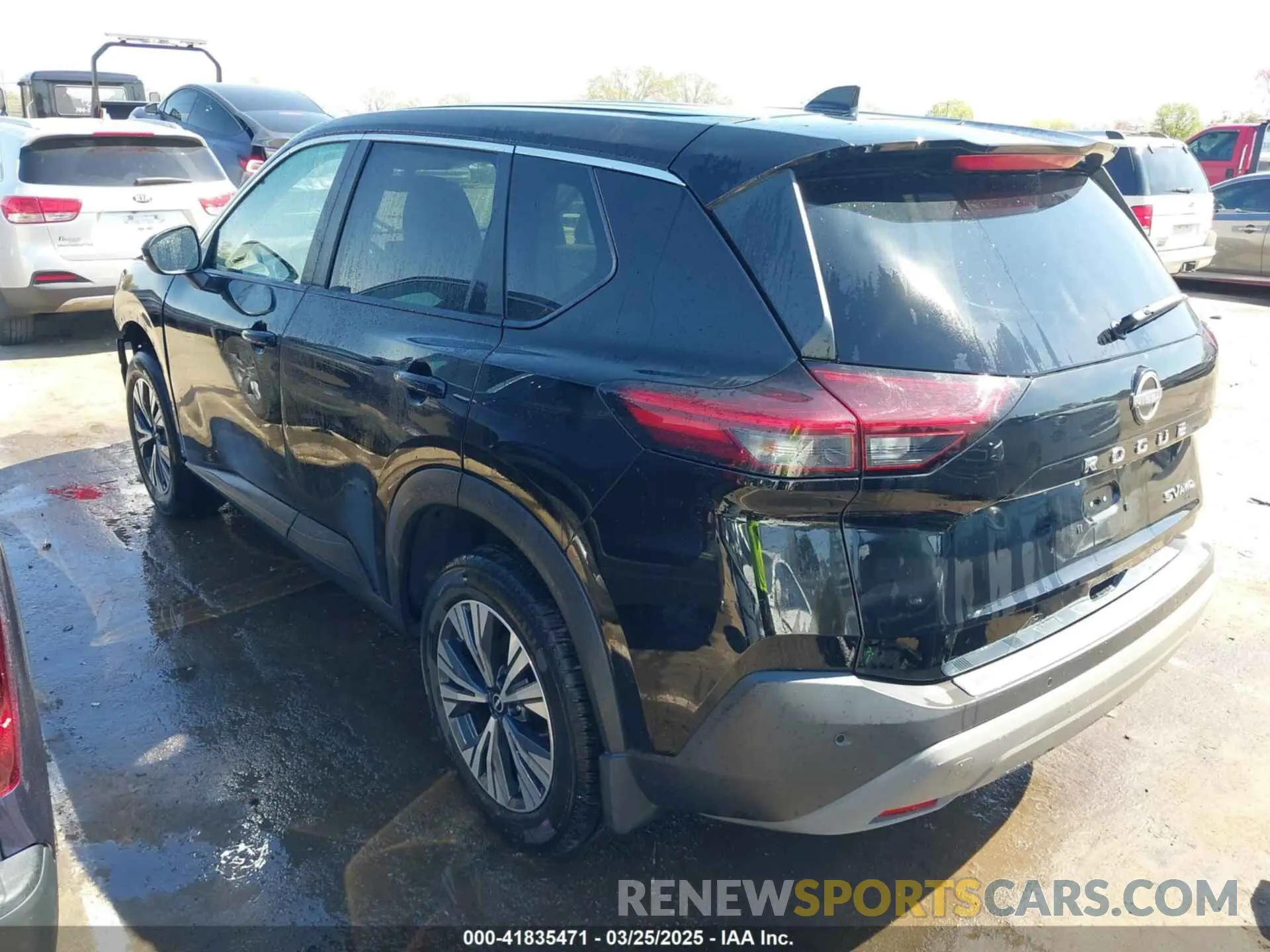 3 Photograph of a damaged car 5N1BT3BB9NC689280 NISSAN ROGUE 2022