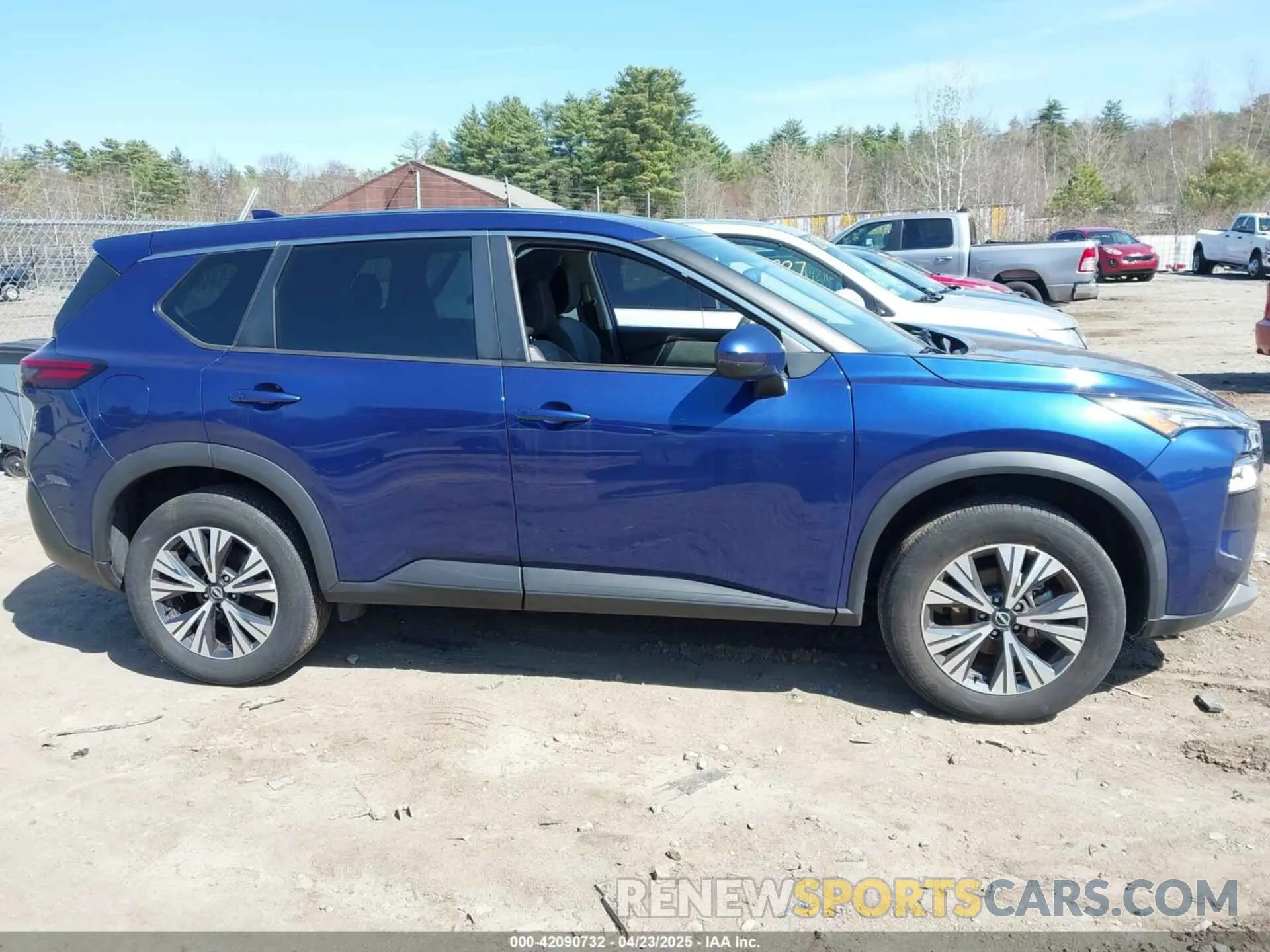 14 Photograph of a damaged car 5N1BT3BB9NC709303 NISSAN ROGUE 2022