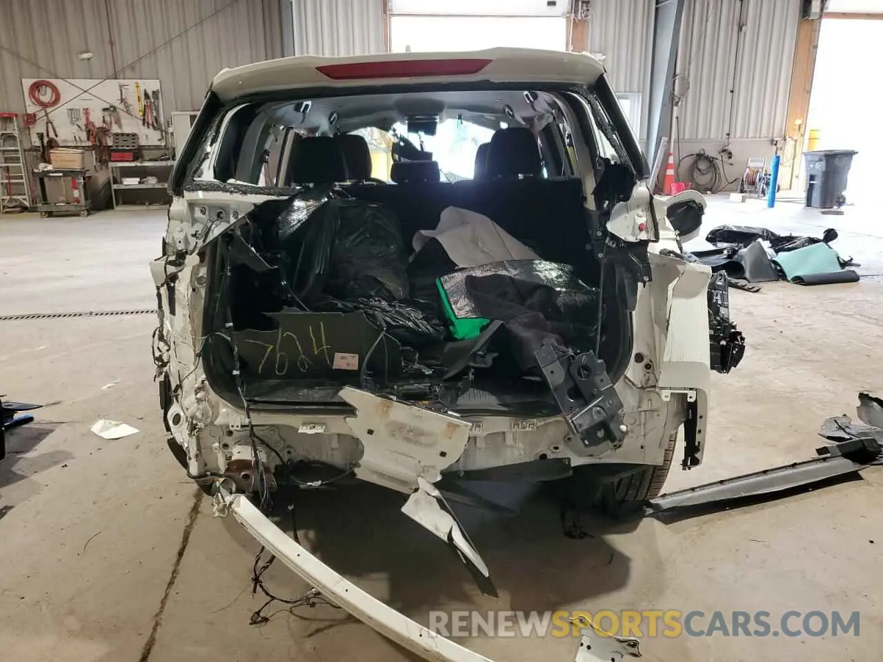 6 Photograph of a damaged car 5N1BT3BB9NC727624 NISSAN ROGUE 2022