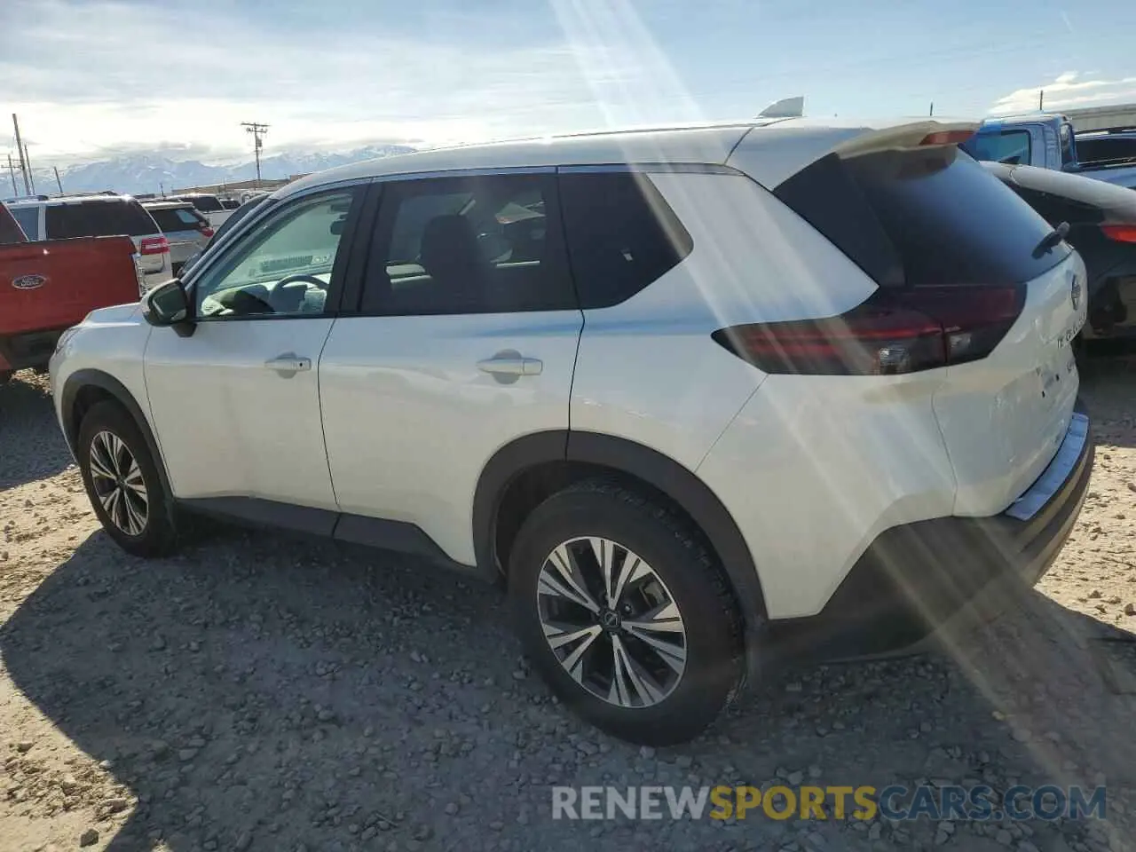 2 Photograph of a damaged car 5N1BT3BB9NC729311 NISSAN ROGUE 2022