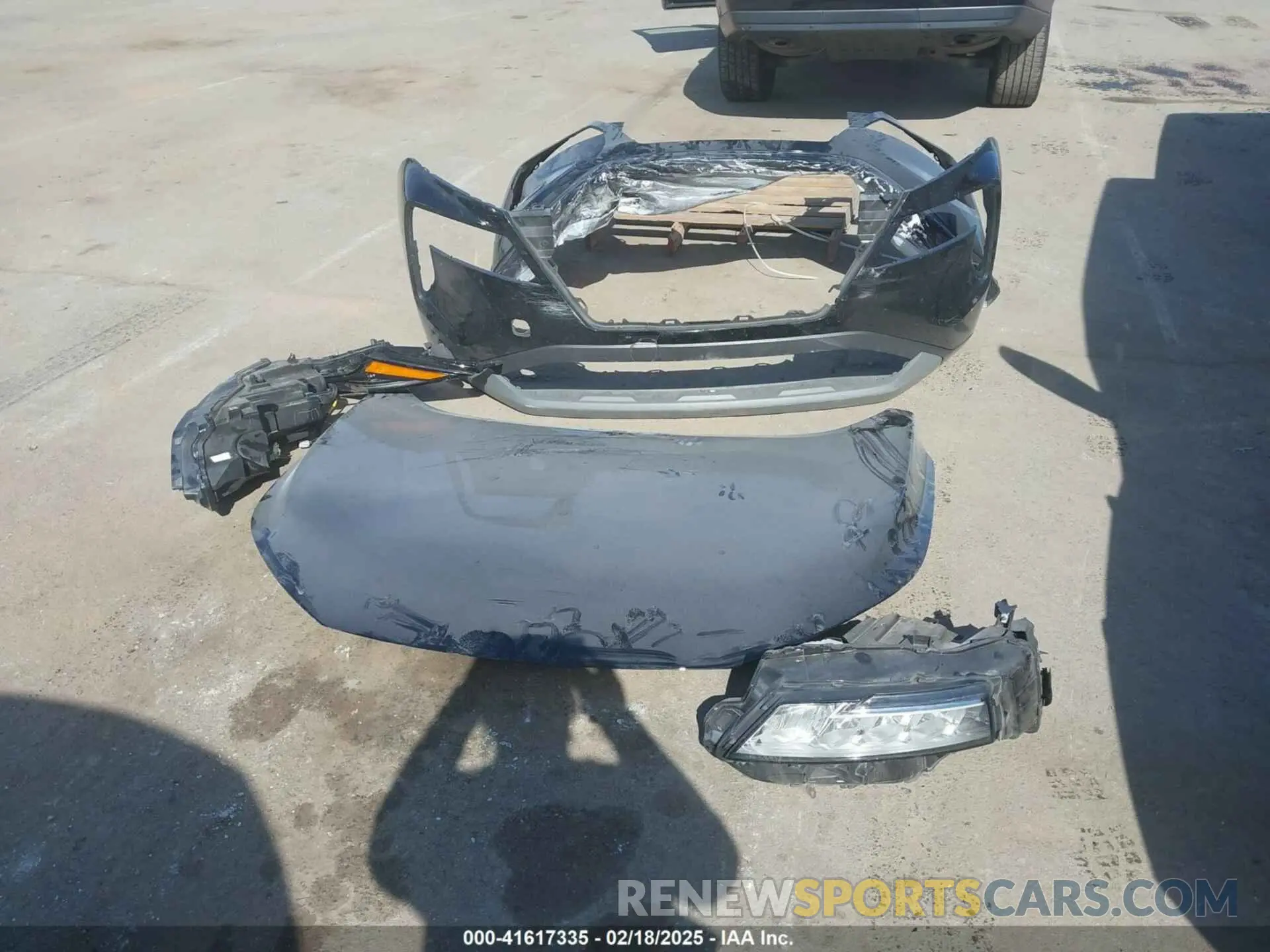 12 Photograph of a damaged car 5N1BT3BBXNC692754 NISSAN ROGUE 2022