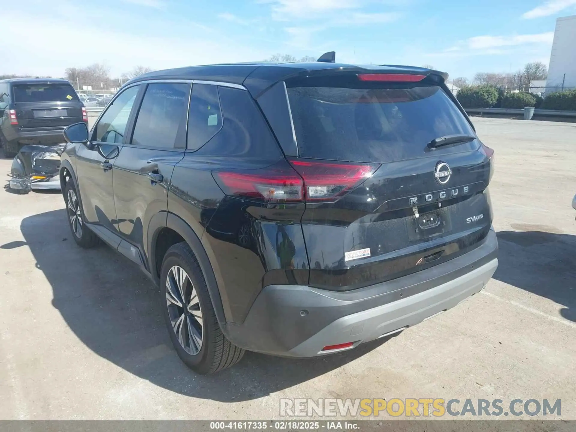3 Photograph of a damaged car 5N1BT3BBXNC692754 NISSAN ROGUE 2022
