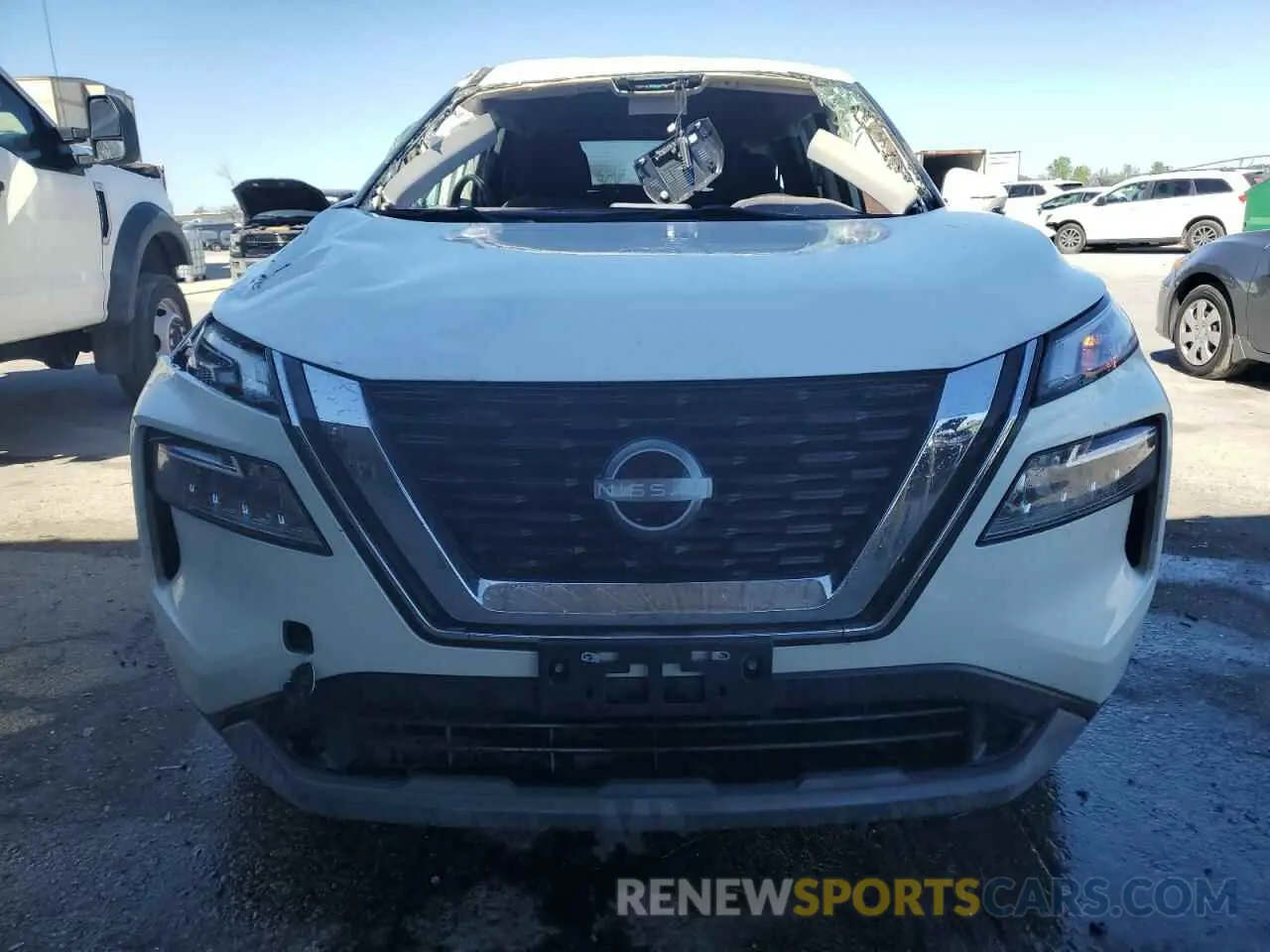 5 Photograph of a damaged car 5N1BT3BBXNC725302 NISSAN ROGUE 2022