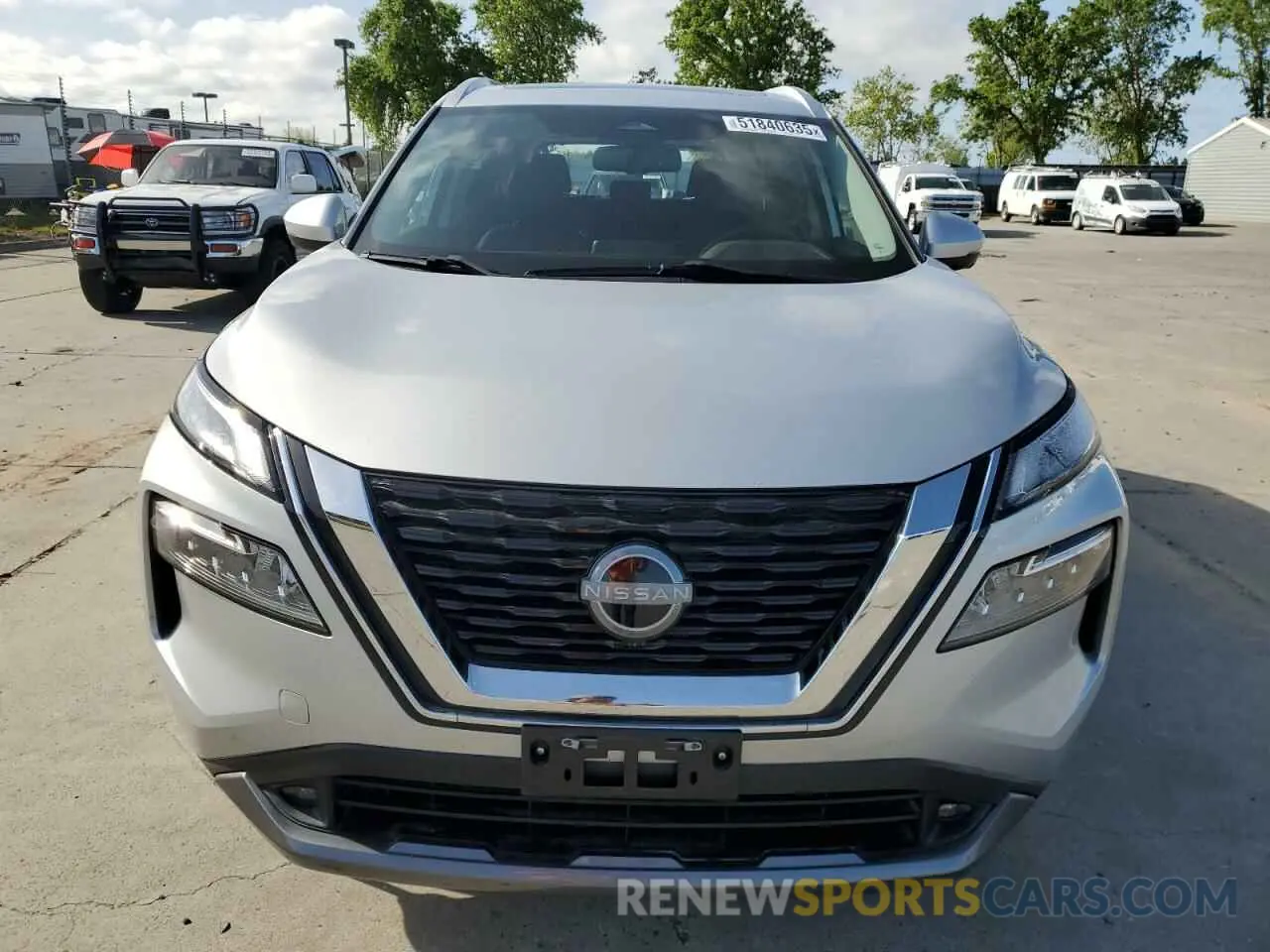 5 Photograph of a damaged car 5N1BT3CA2NC695525 NISSAN ROGUE 2022