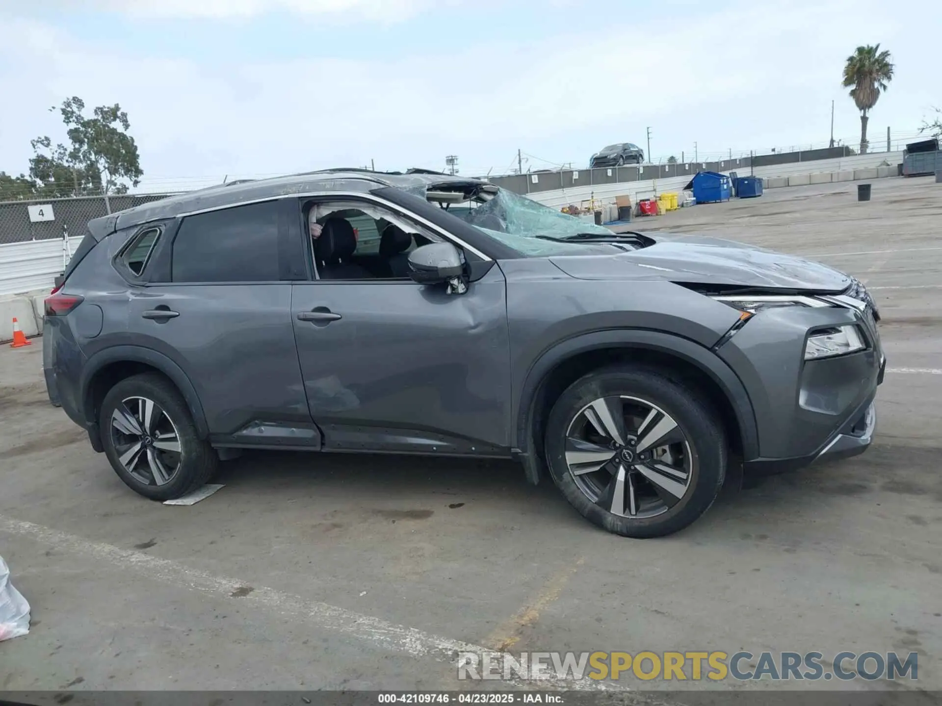 13 Photograph of a damaged car 5N1BT3CA3NC713269 NISSAN ROGUE 2022