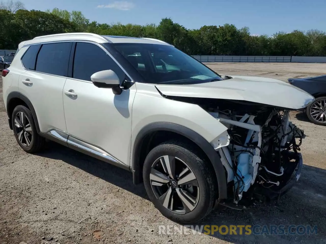 4 Photograph of a damaged car 5N1BT3CA5NC695017 NISSAN ROGUE 2022