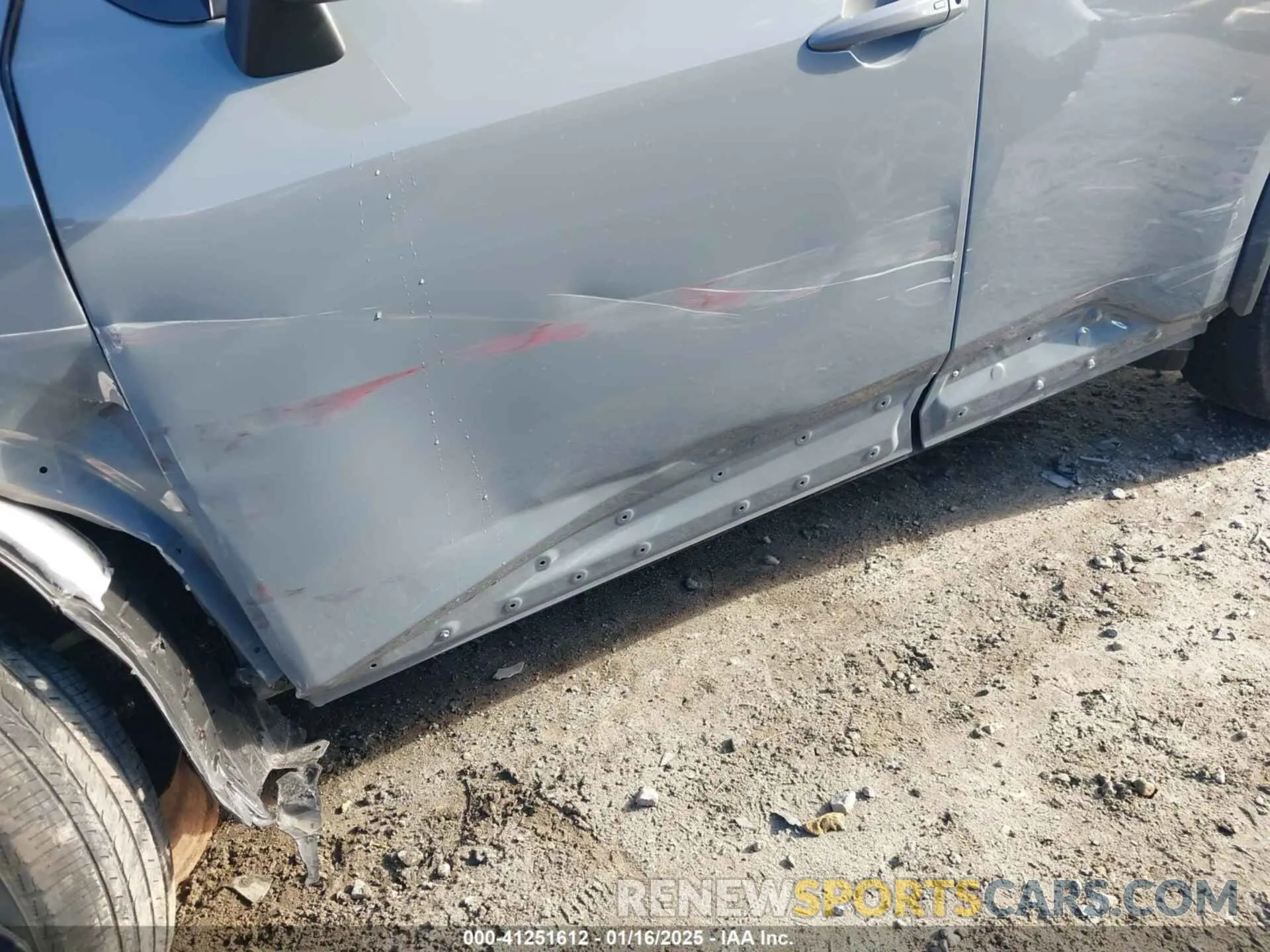 17 Photograph of a damaged car 5N1BT3CAXNC690993 NISSAN ROGUE 2022