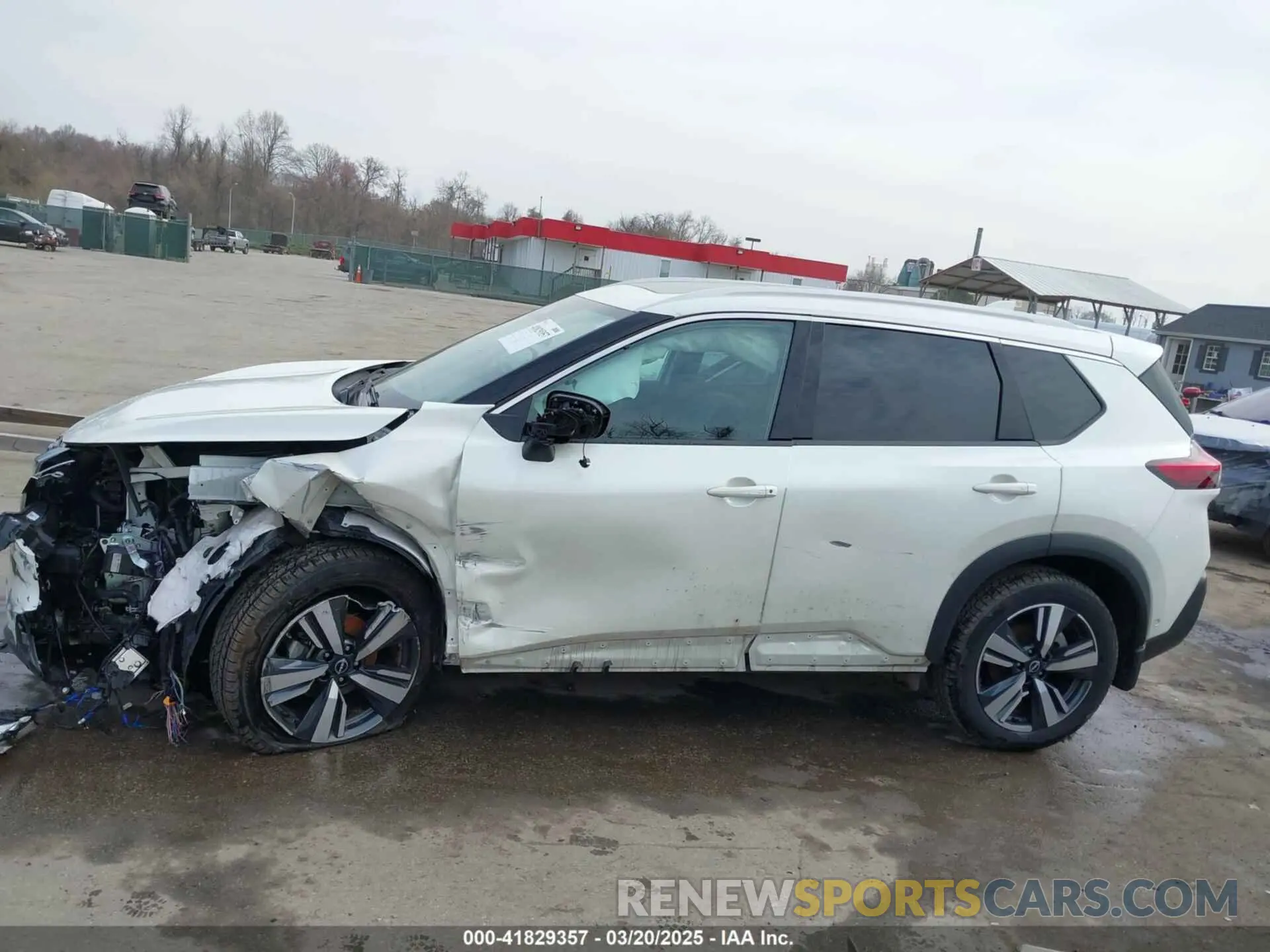 14 Photograph of a damaged car 5N1BT3CB0NC733178 NISSAN ROGUE 2022