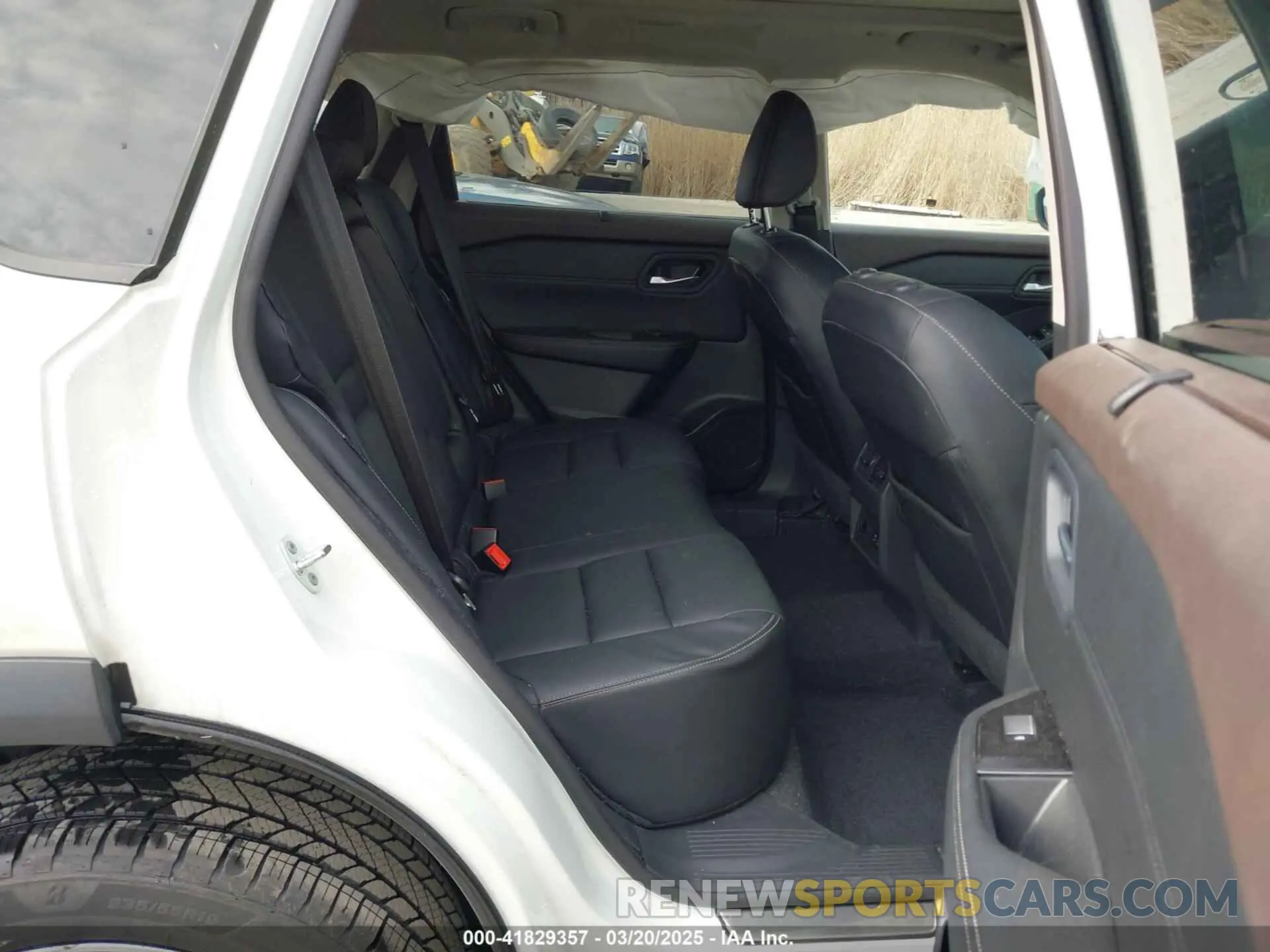 8 Photograph of a damaged car 5N1BT3CB0NC733178 NISSAN ROGUE 2022
