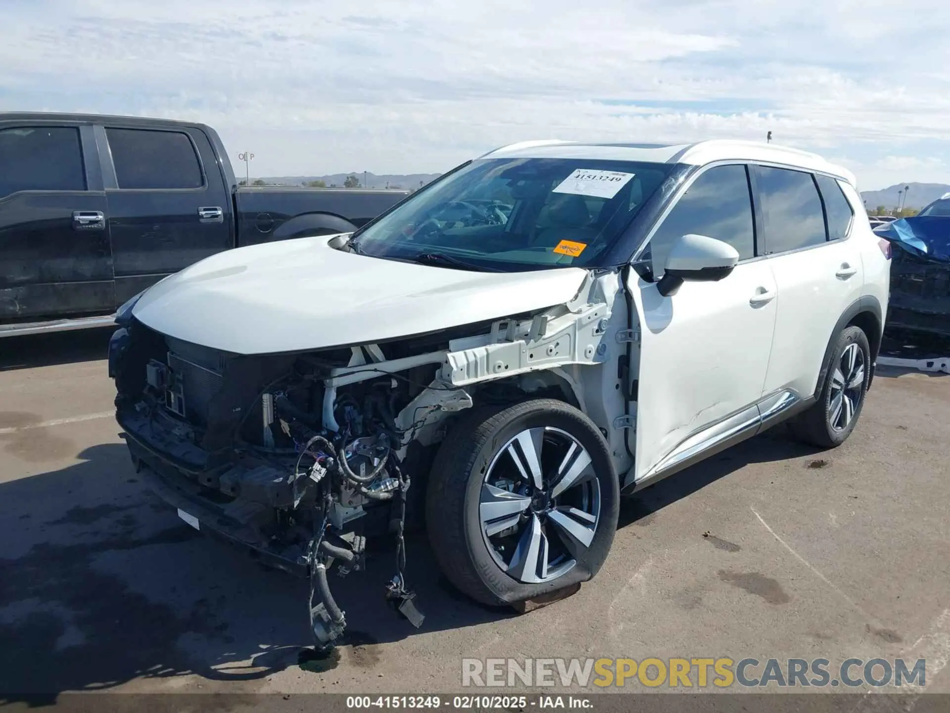6 Photograph of a damaged car 5N1BT3CB5NC692949 NISSAN ROGUE 2022