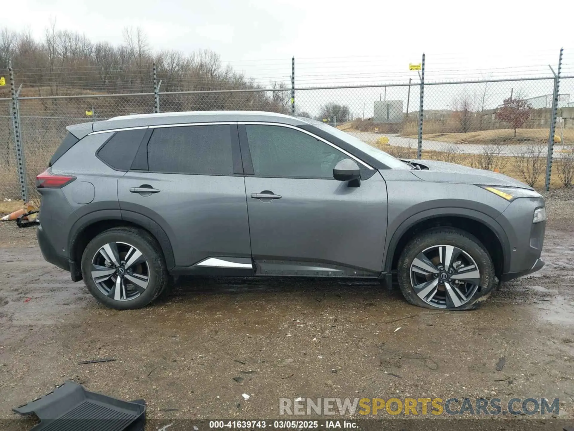 14 Photograph of a damaged car 5N1BT3CB9NC717447 NISSAN ROGUE 2022