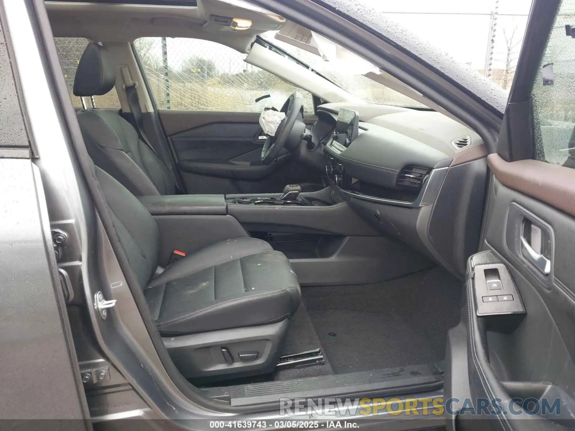 5 Photograph of a damaged car 5N1BT3CB9NC717447 NISSAN ROGUE 2022