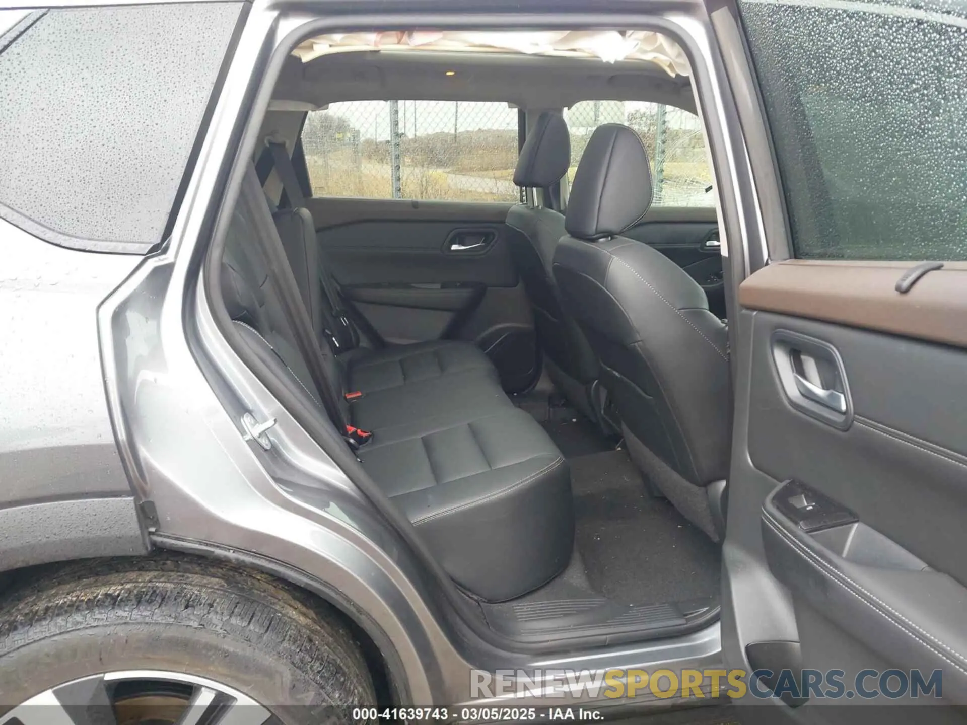 8 Photograph of a damaged car 5N1BT3CB9NC717447 NISSAN ROGUE 2022